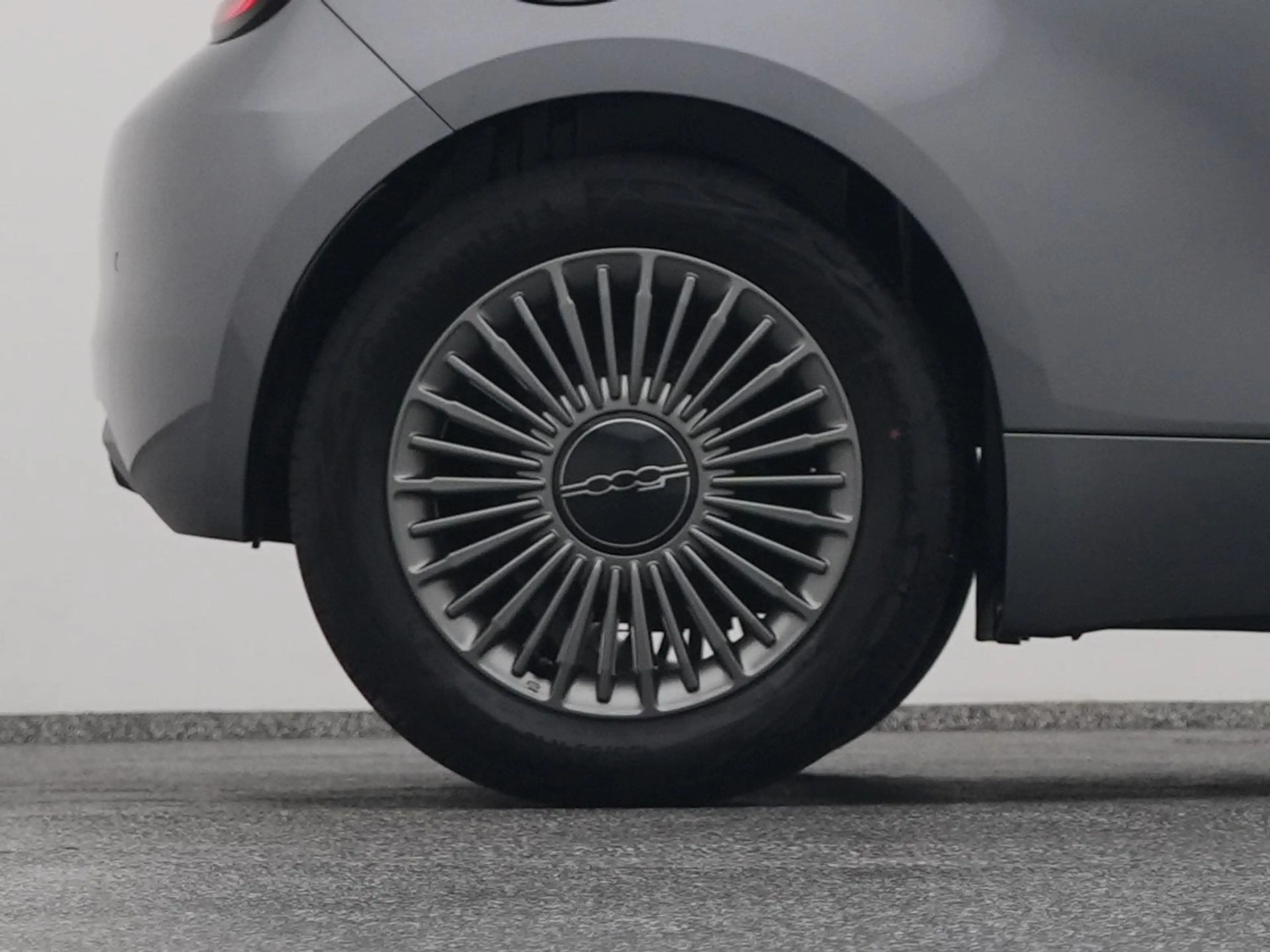 Fiat 500 Action 24 kWh | 5" INFOTAINMENT | NAVI — photo 42