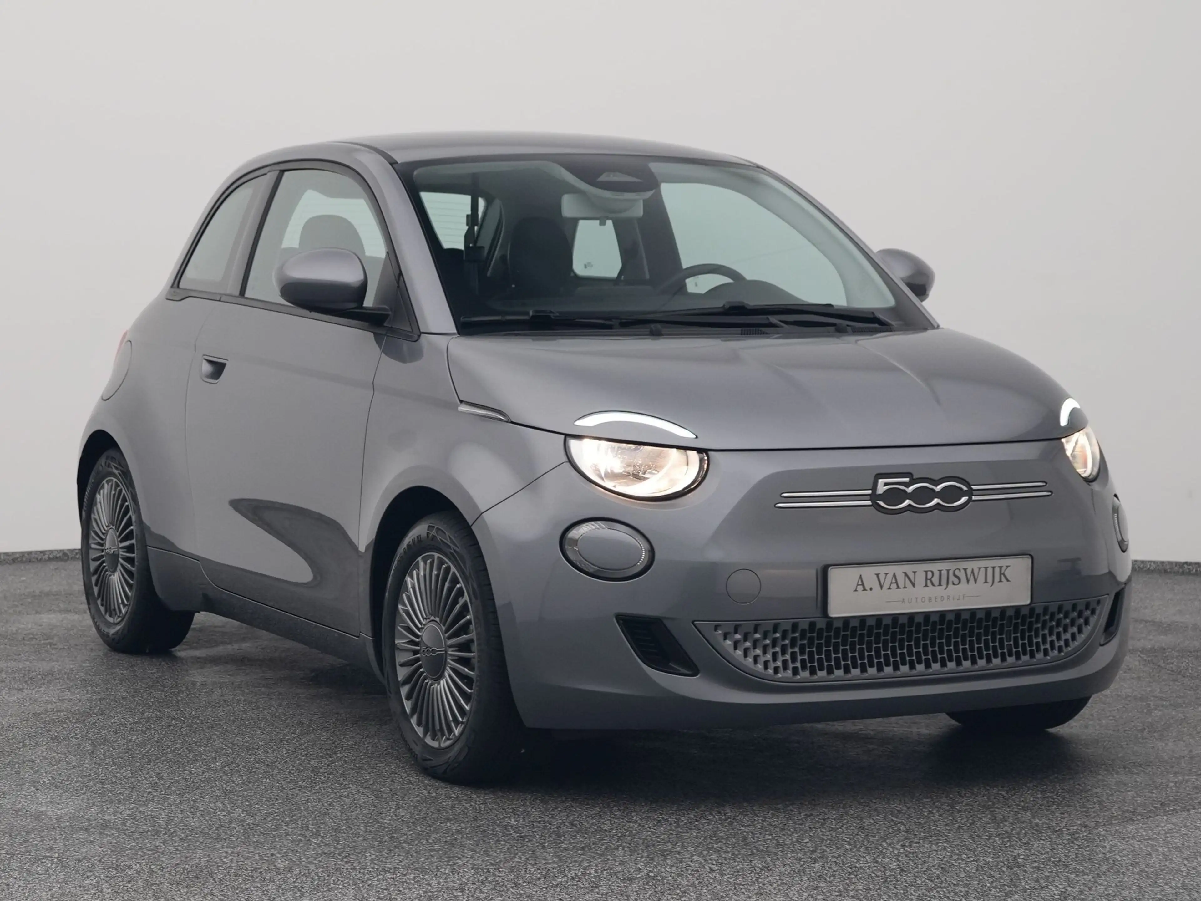 Fiat 500 Action 24 kWh | 5" INFOTAINMENT | NAVI — photo 2