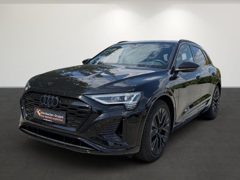 Audi Q8 e-tron 55 quattro s-line — photo 2