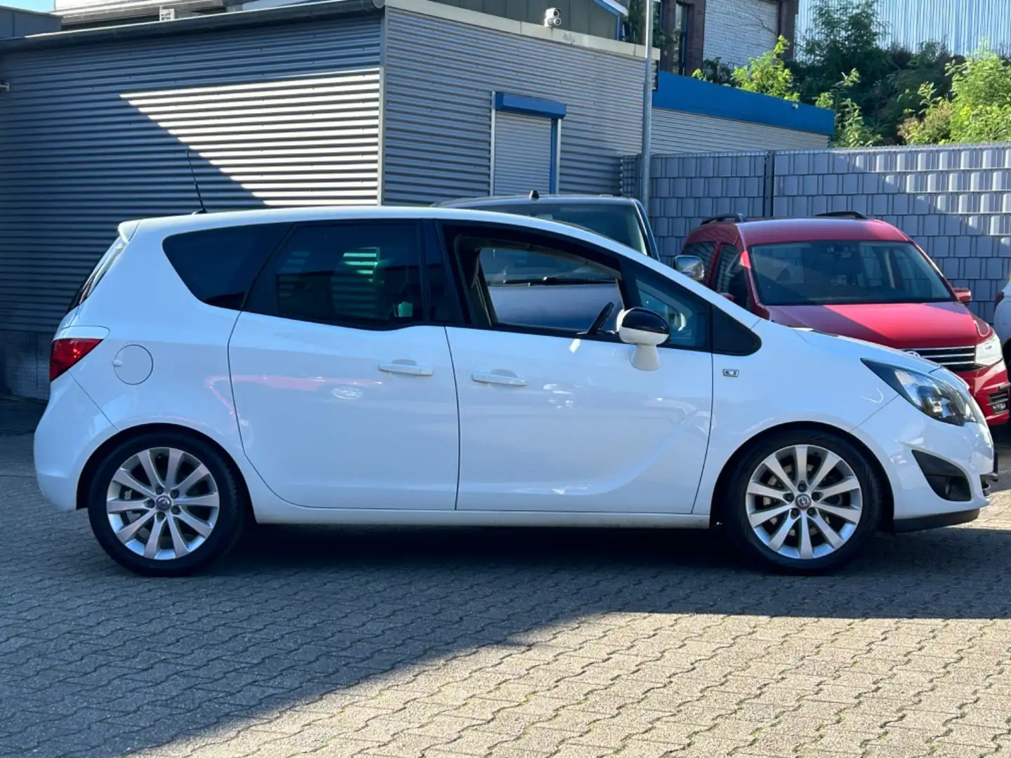 Opel Meriva B Innovation Leder Navi Pano SHZ PDC Weiß - 2