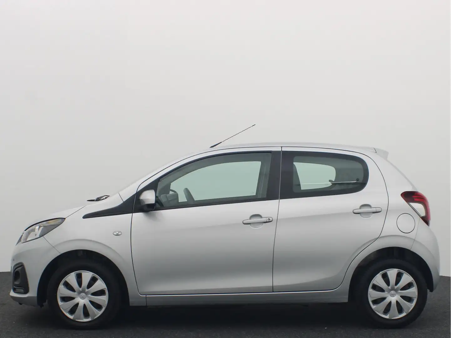 Peugeot 108 1.0 e-VTi Active AIRCO / BLUETOOTH / DAB+ / NL- AU Grijs - 2