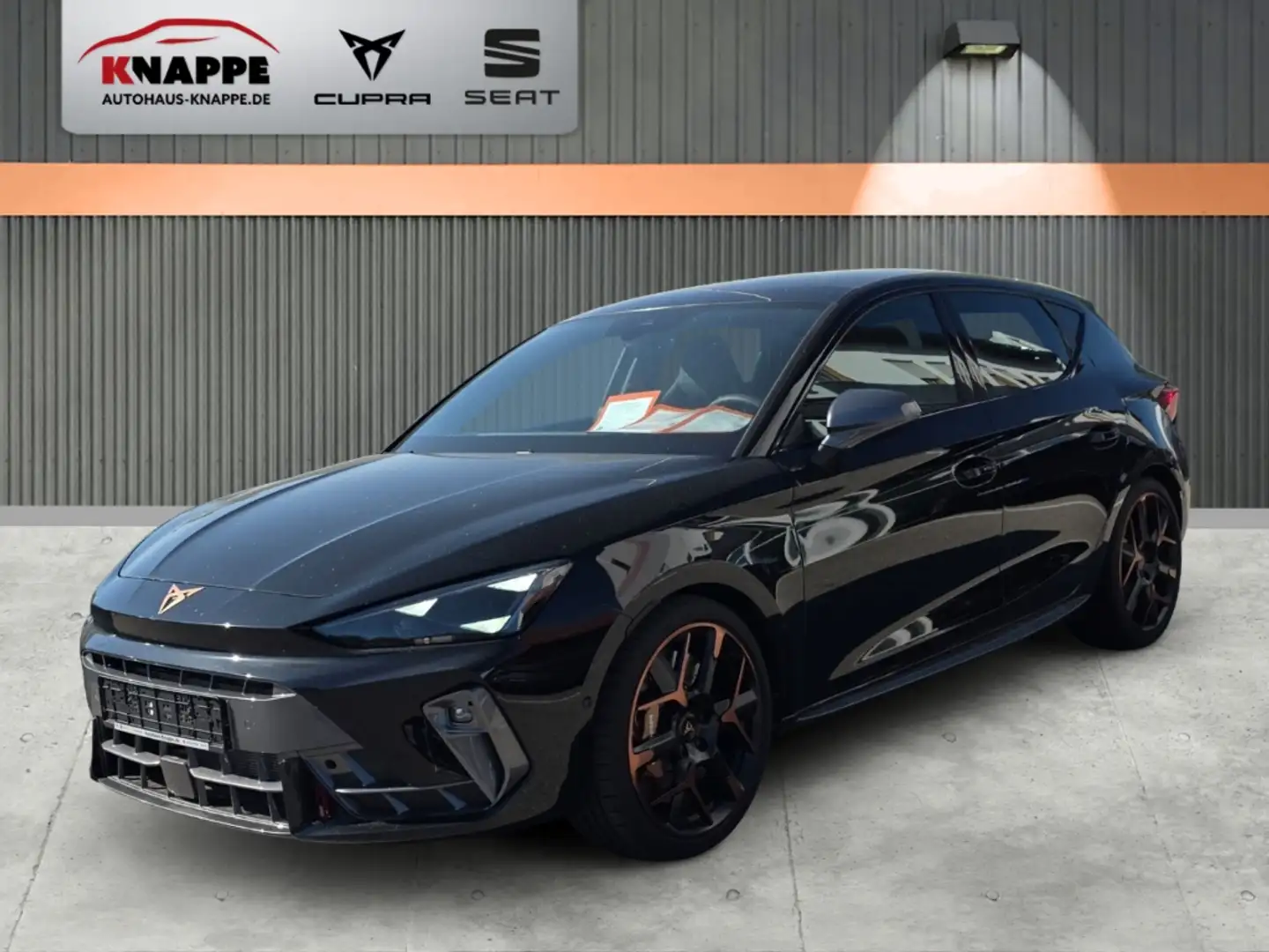 CUPRA Leon Extreme 2.0 TSI 221 kW VZ Panorama Navi LED Kamera Noir - 1
