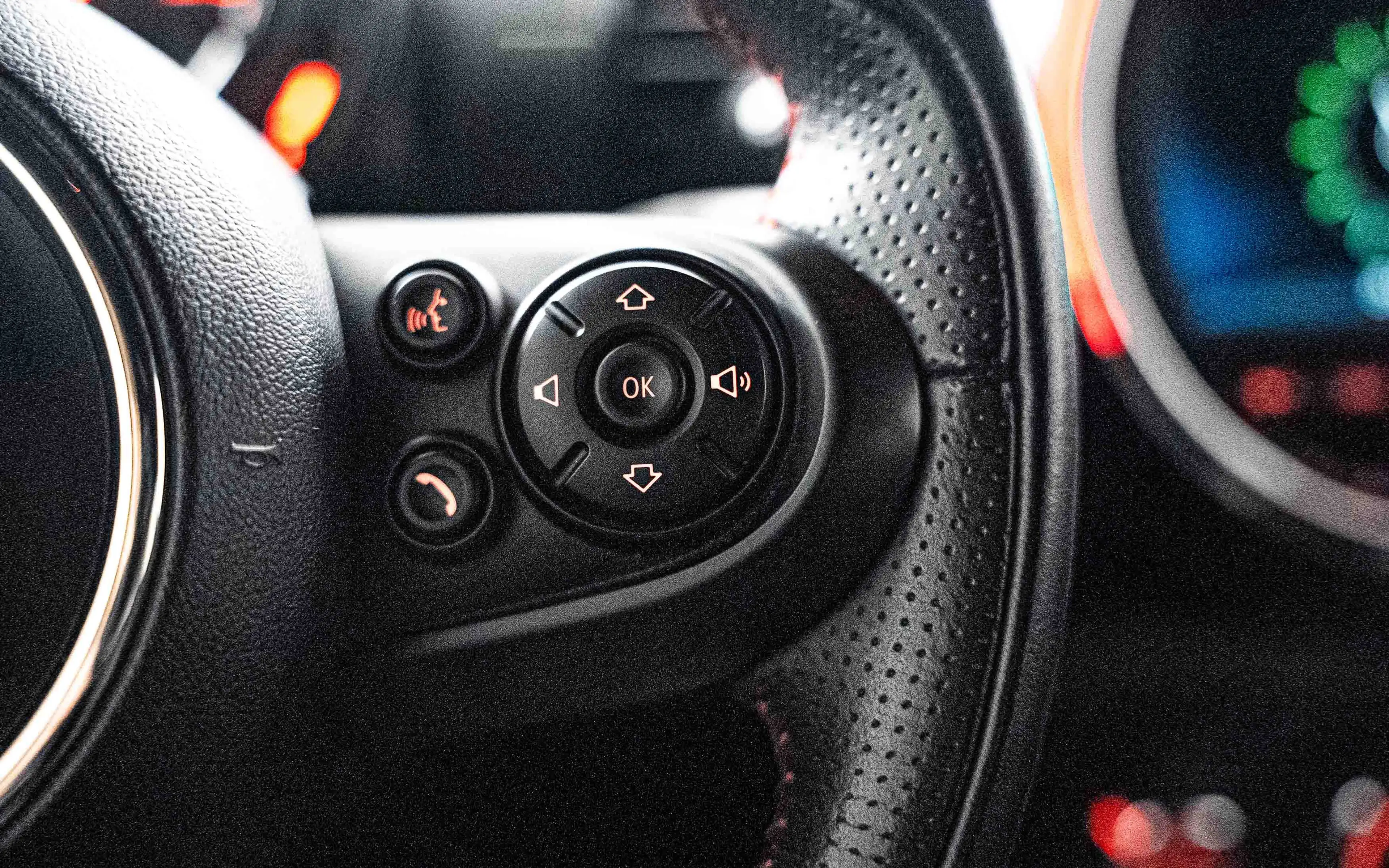 MINI One Clubman 102ch John Cooper Works — photo 14