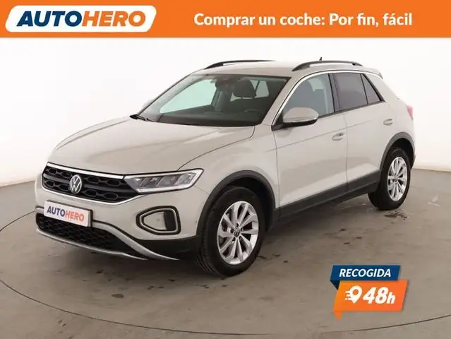 Volkswagen T-Roc main image