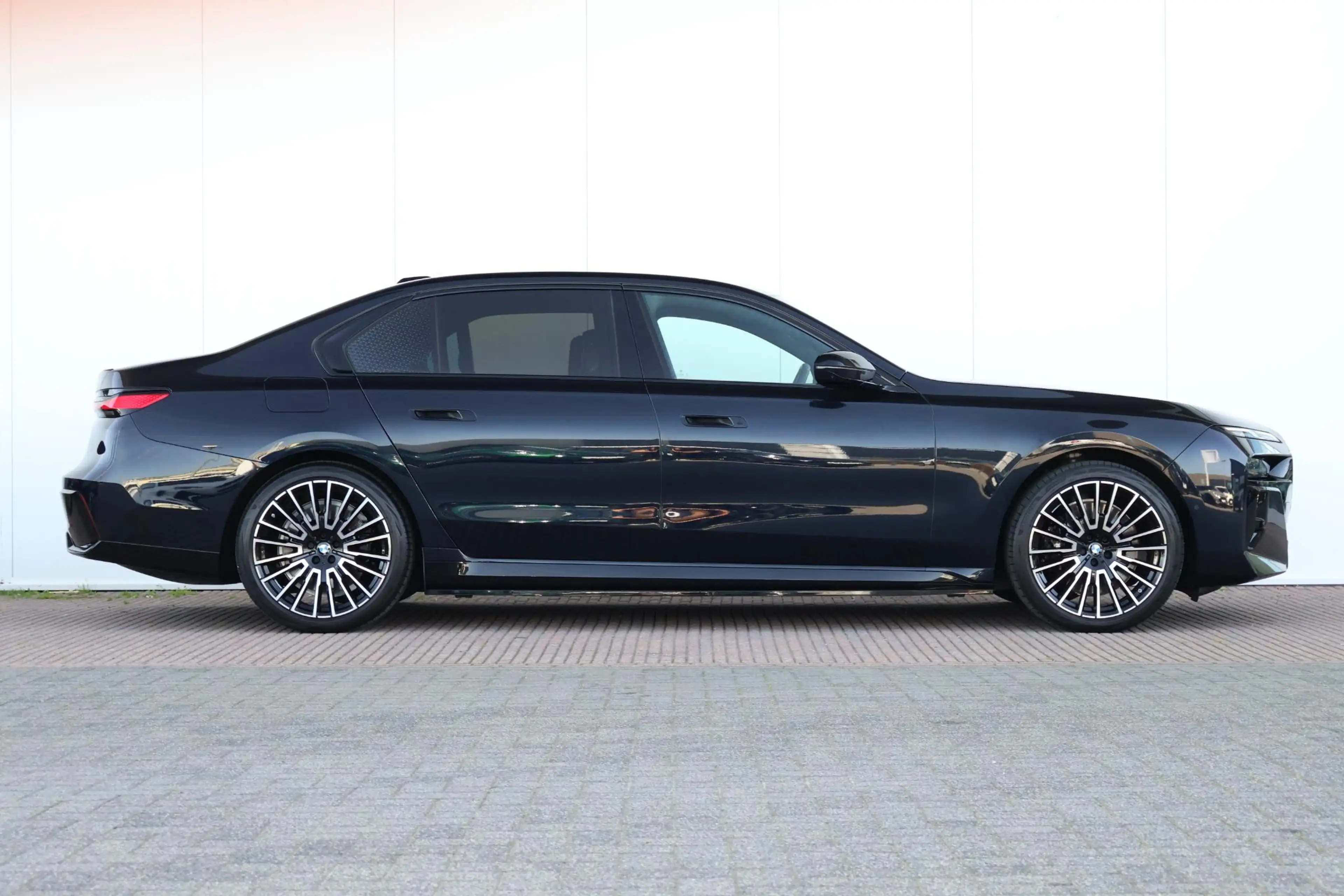 BMW i7 eDrive50 106 kWh | Sport Pakket Pro | Driving Assi — photo 5