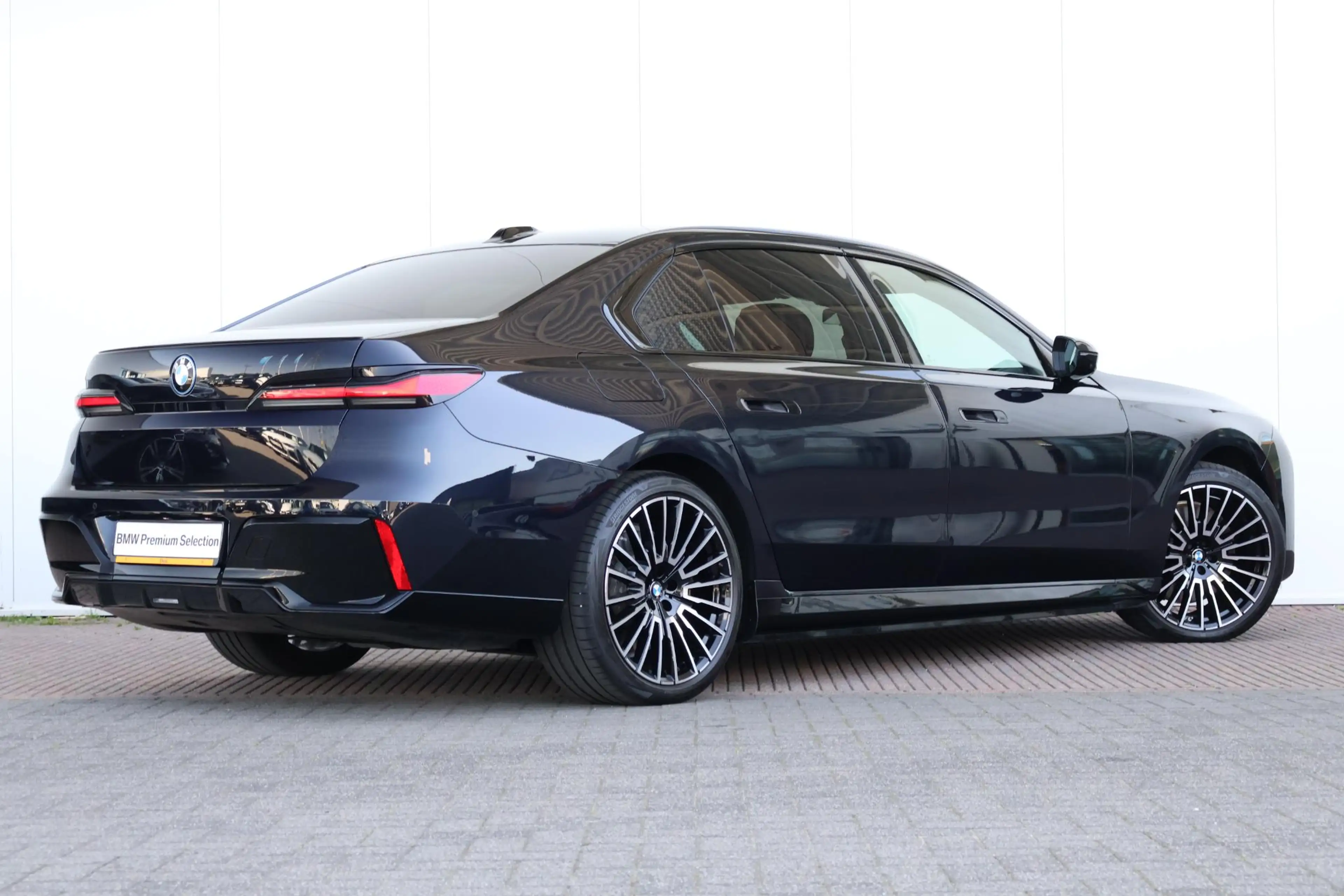 BMW i7 eDrive50 106 kWh | Sport Pakket Pro | Driving Assi — photo 7