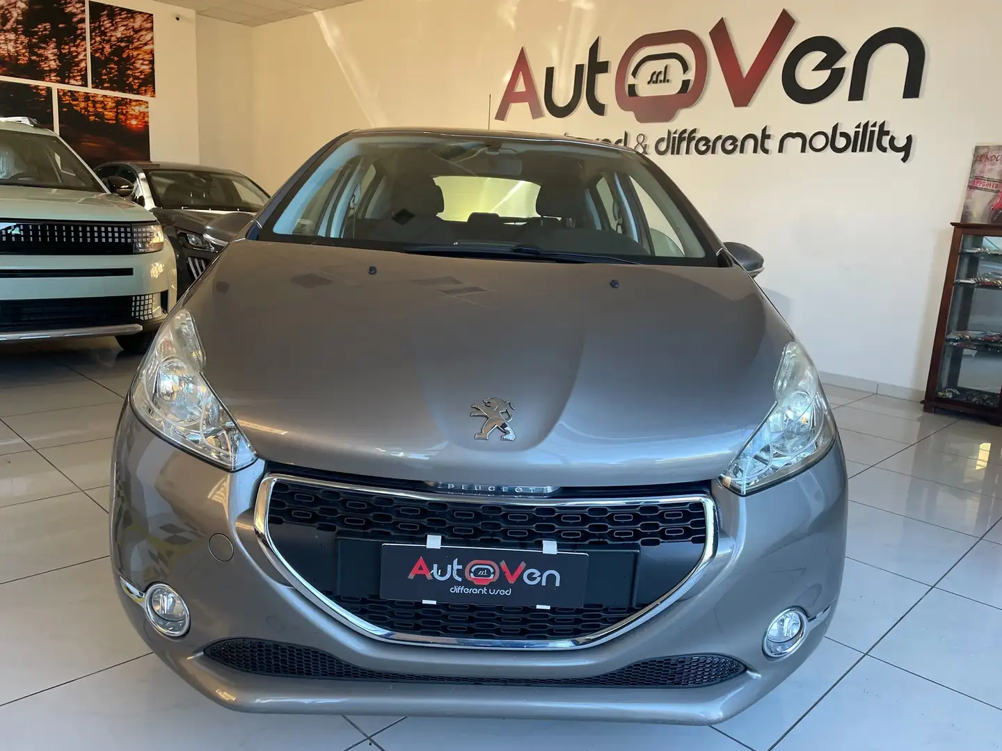 Peugeot 208 208 I 2012 5p 1.2 puretech (vti) 12v Active Bronzo - 2