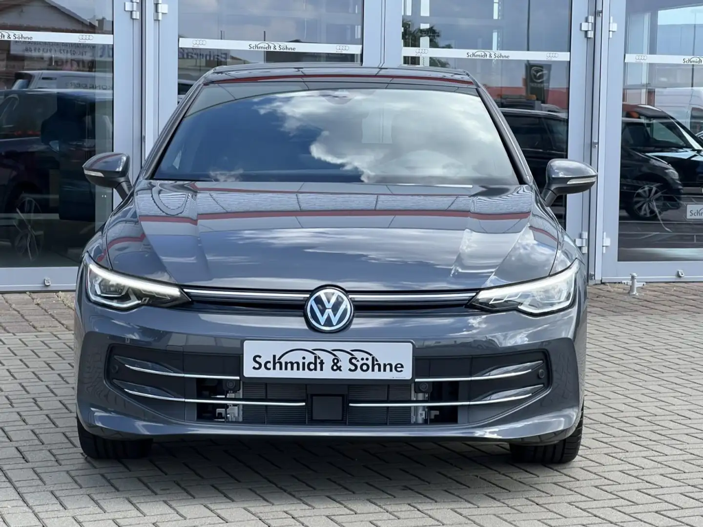 Volkswagen Golf VIII Style EDITION 50 1.5 eTSI DSG DCC, AHK Klima Schwarz - 2