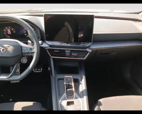 Cupra Formentor view 11