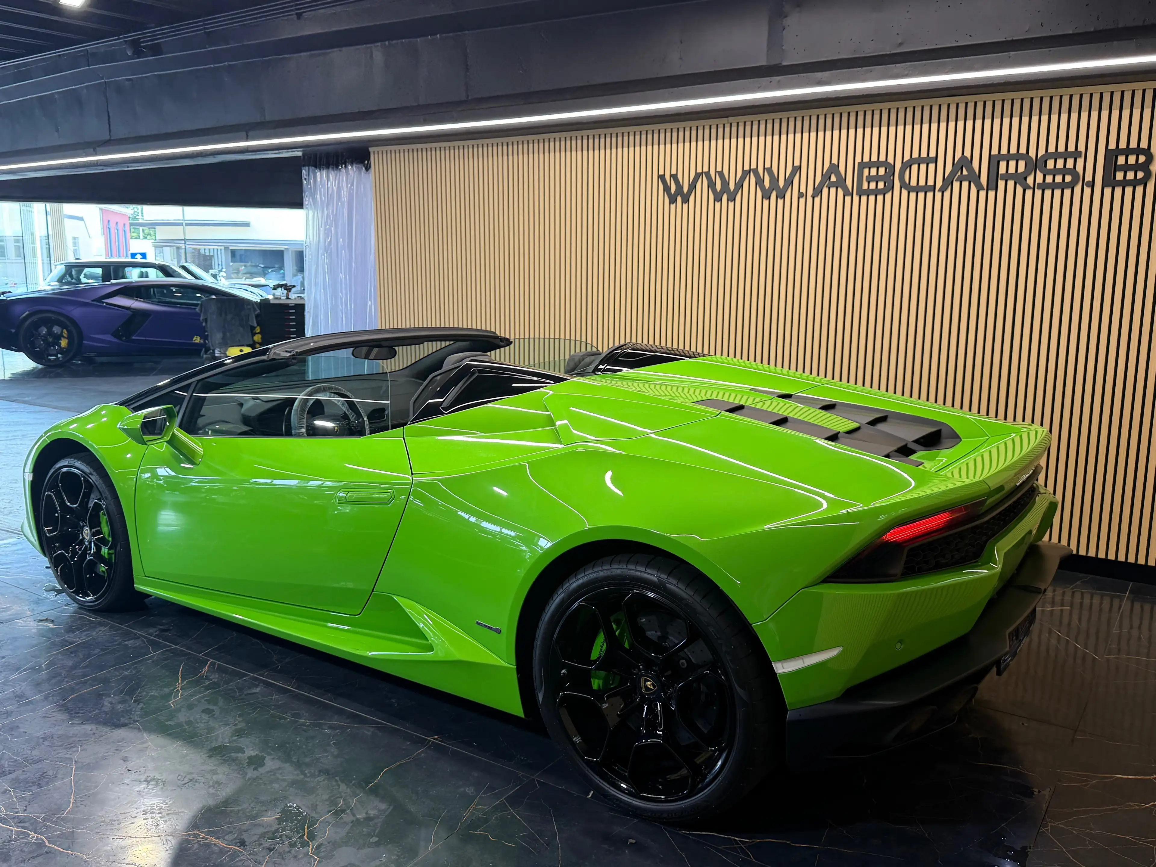 Lamborghini Huracán SPYDER 5.2I V10 40V LP610-4** BELIGUM CAR** GARANTIE 12 MOIS** — photo 6