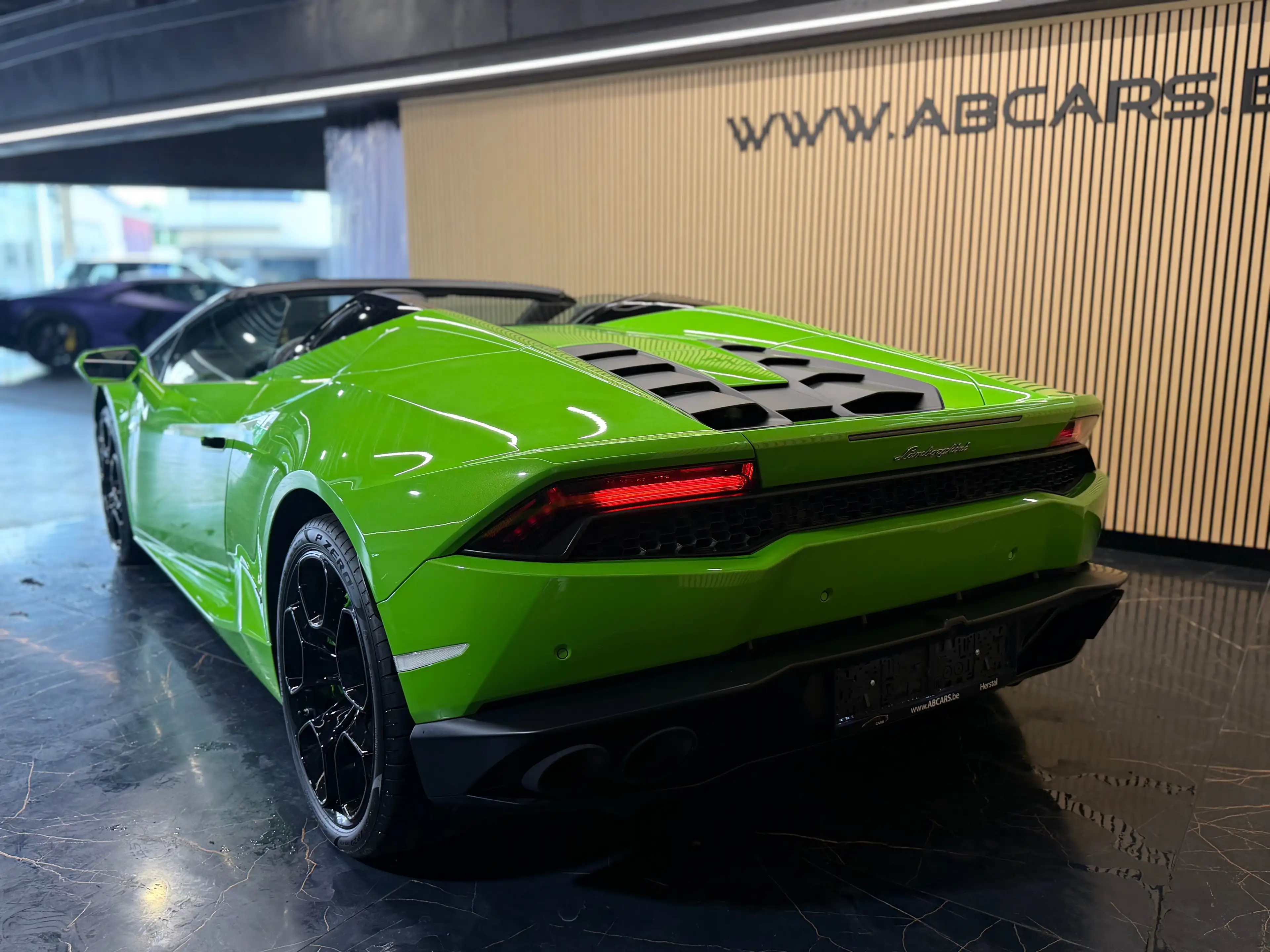 Lamborghini Huracán SPYDER 5.2I V10 40V LP610-4** BELIGUM CAR** GARANTIE 12 MOIS** — photo 8