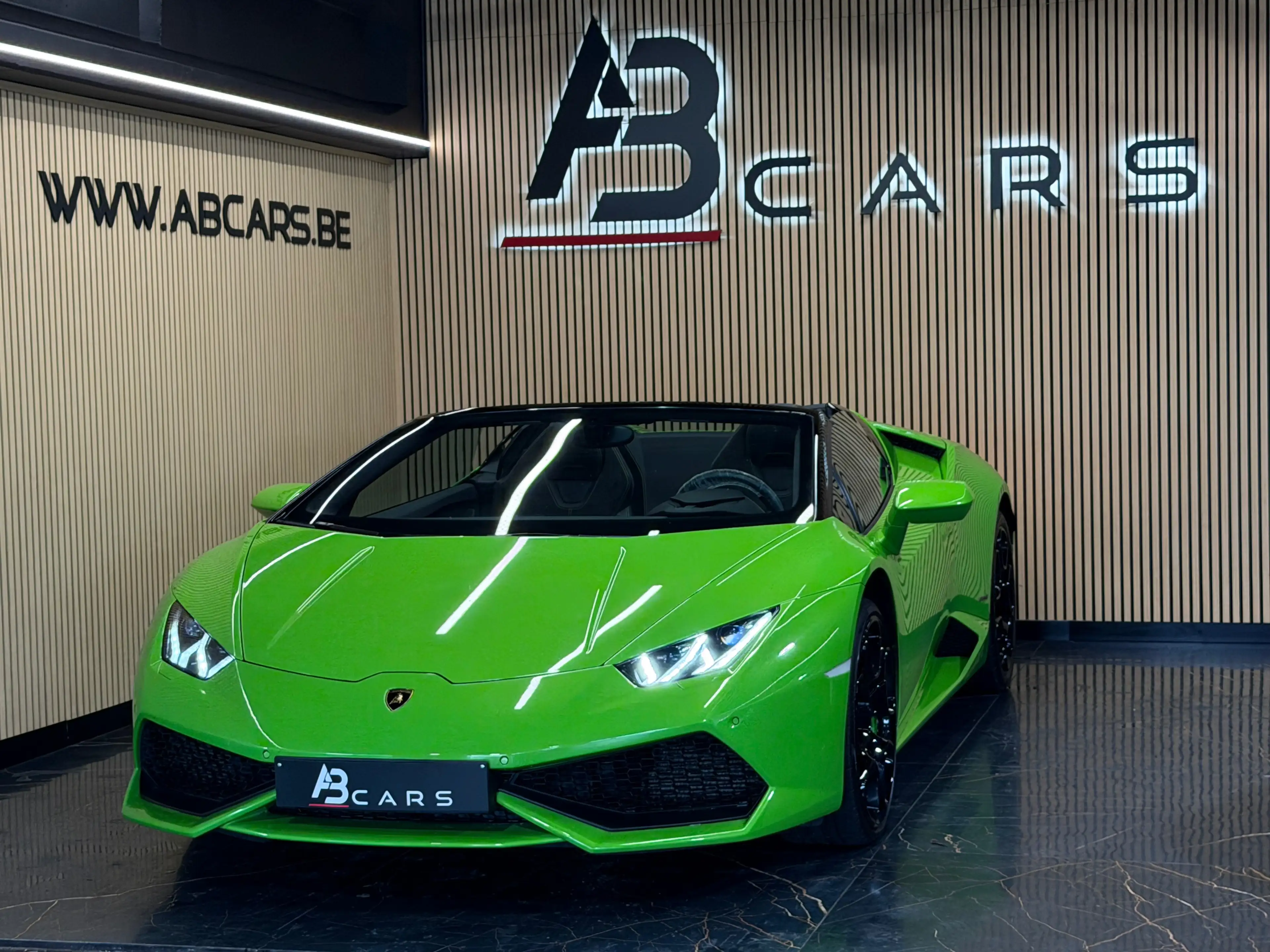 Lamborghini Huracán SPYDER 5.2I V10 40V LP610-4** BELIGUM CAR** GARANTIE 12 MOIS** — photo 5