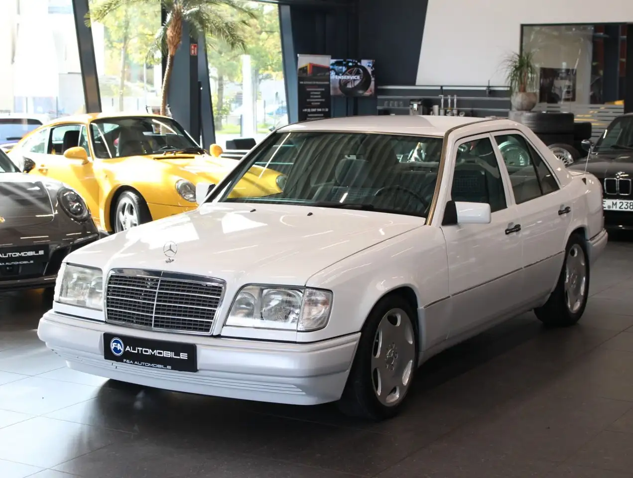 Mercedes-Benz E 220 2.Hand+Klima+126Tkm+Top Zustand, foto 1