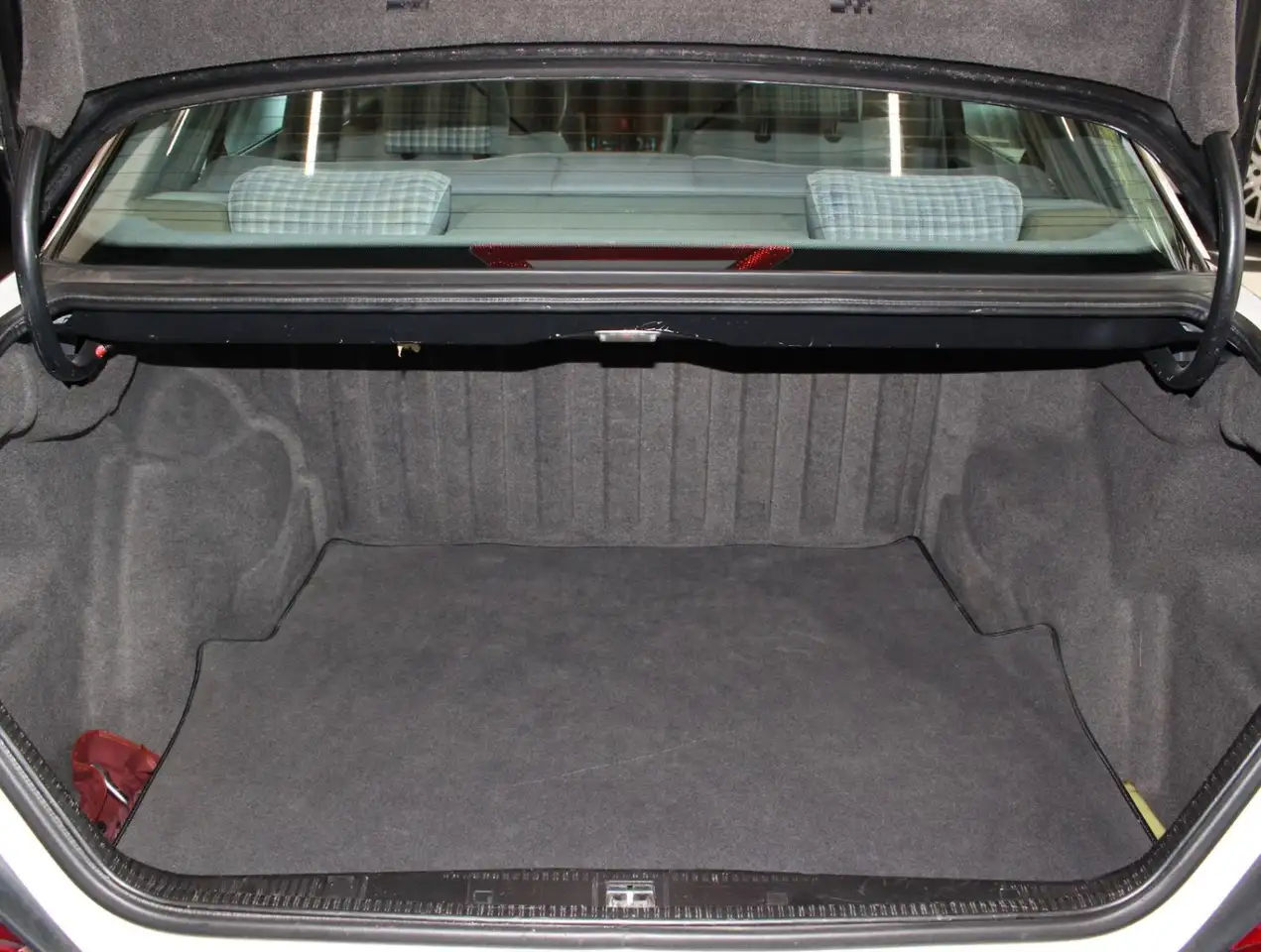 Mercedes-Benz E 220 2.Hand+Klima+126Tkm+Top Zustand, foto 7