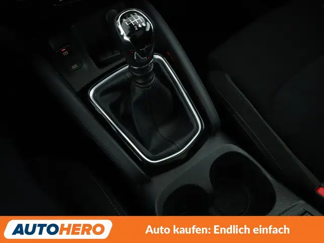 Nissan Qashqai view 25