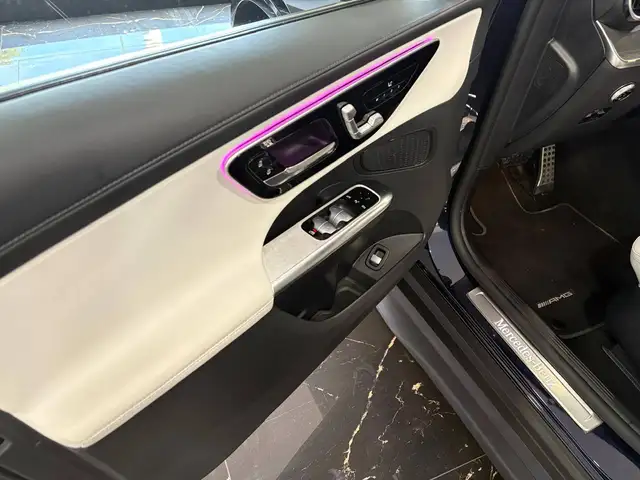 Mercedes-Benz GLC view 10