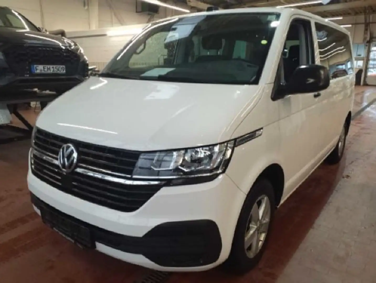 Volkswagen T6.1 Multivan 2.0 l TDI DSG *ACC*RFK*PDC*NAVI* Blanc - 2