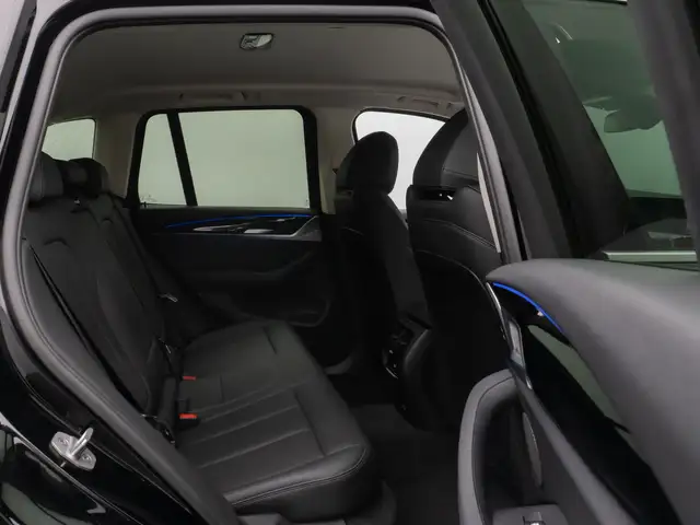 BMW X3 view 26
