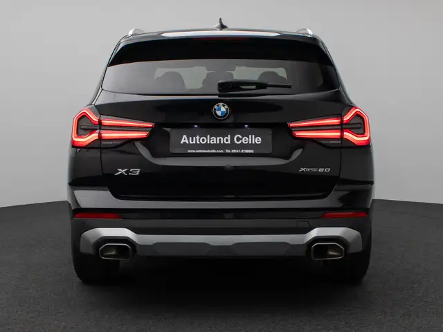 BMW X3 view 8