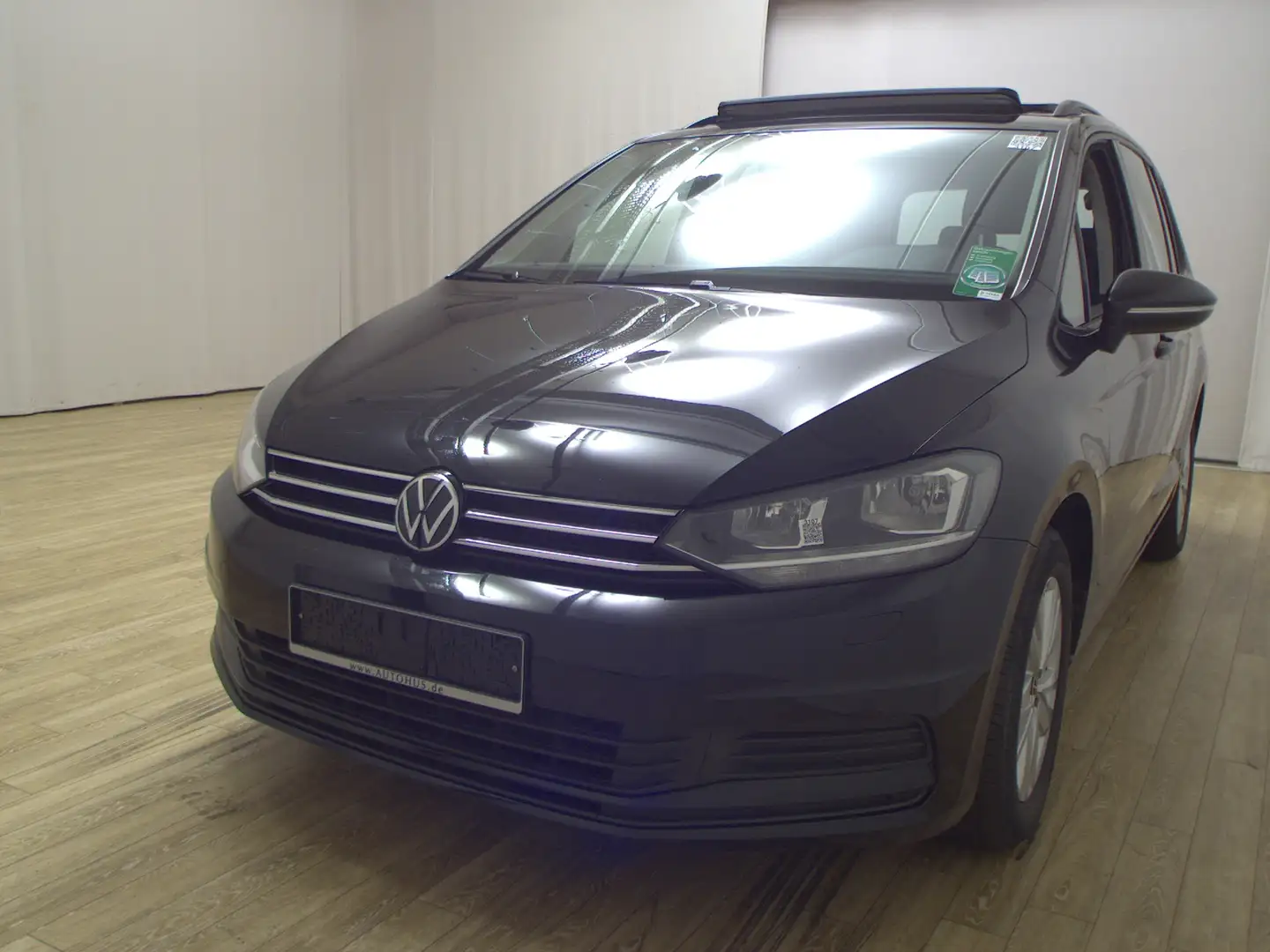 Volkswagen Touran 1.5 TSI Comf. Navi Pano RFK ACC Schwarz - 2