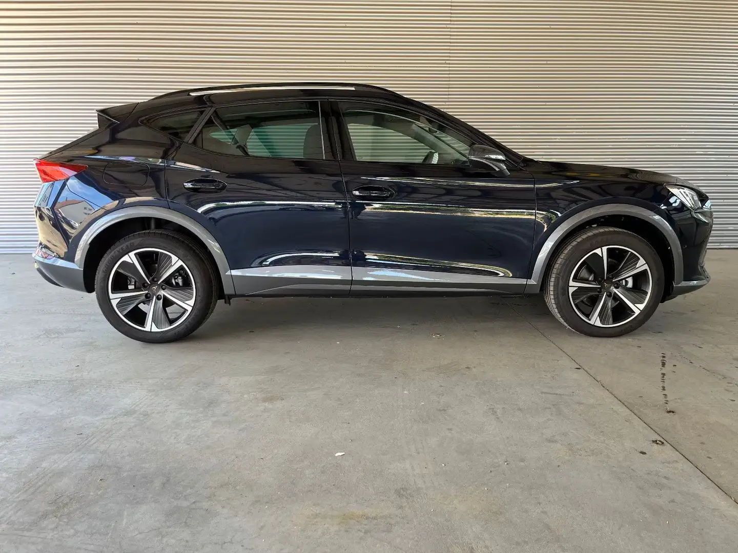 CUPRA Formentor 1,5 TSI DSG Blau - 2