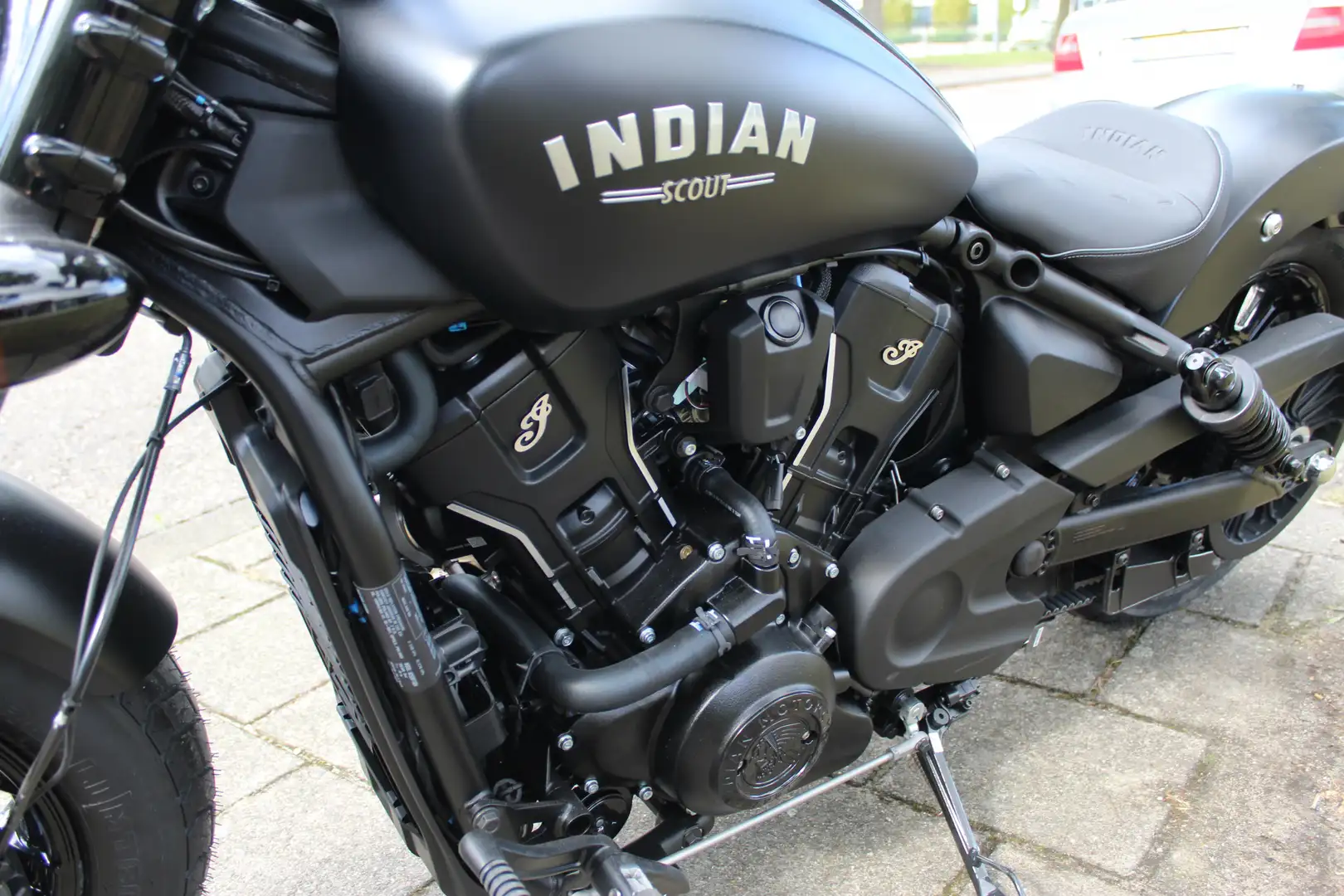 Indian Scout Bobber Limited+Tech Fekete - 2