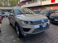 Volkswagen Touareg 3.0 TDI 204 CV tiptronic BlueMotion Techn. Executi Argento - thumbnail 3