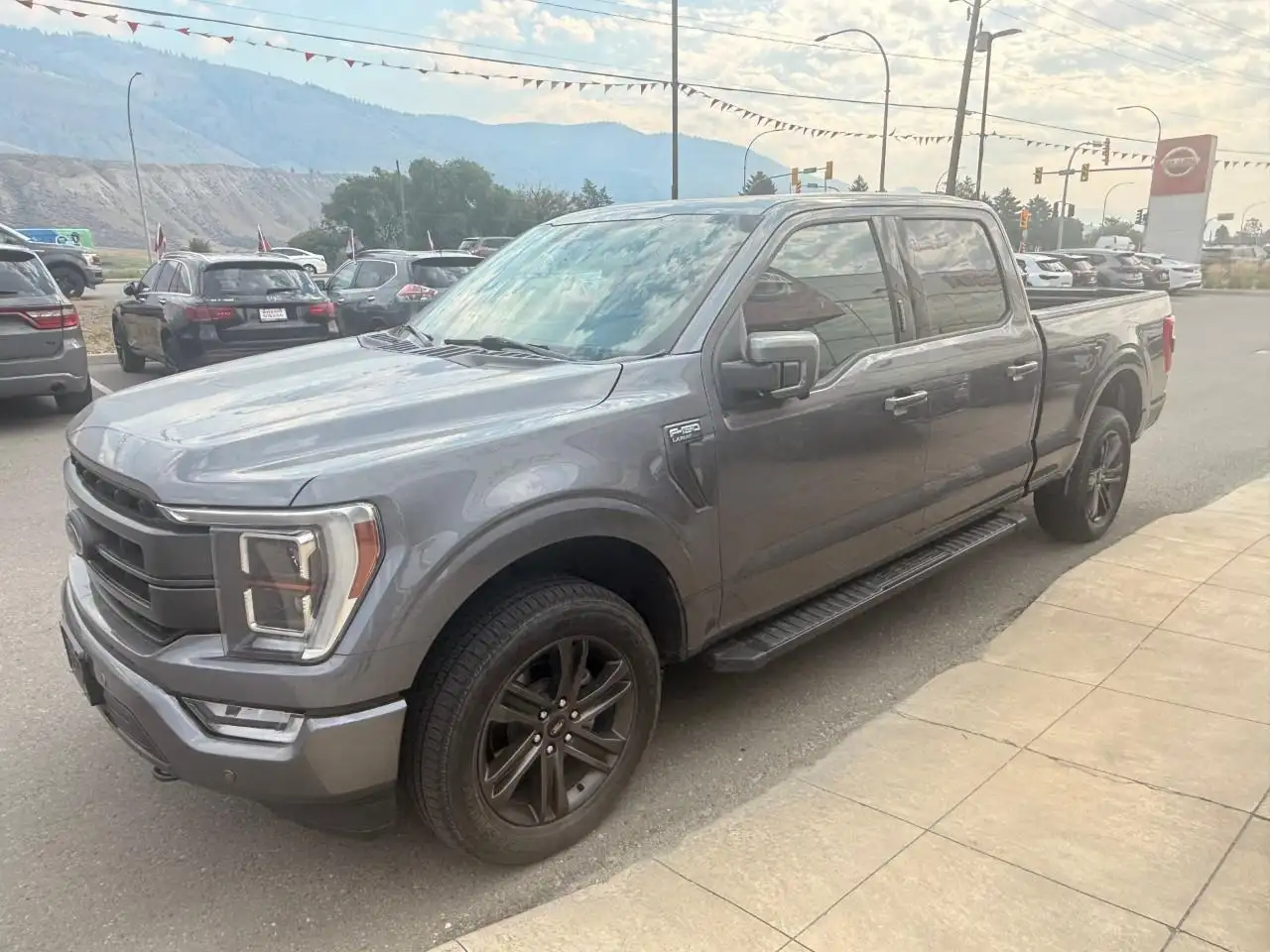 2022 Ford F 150 Premium — photo 1