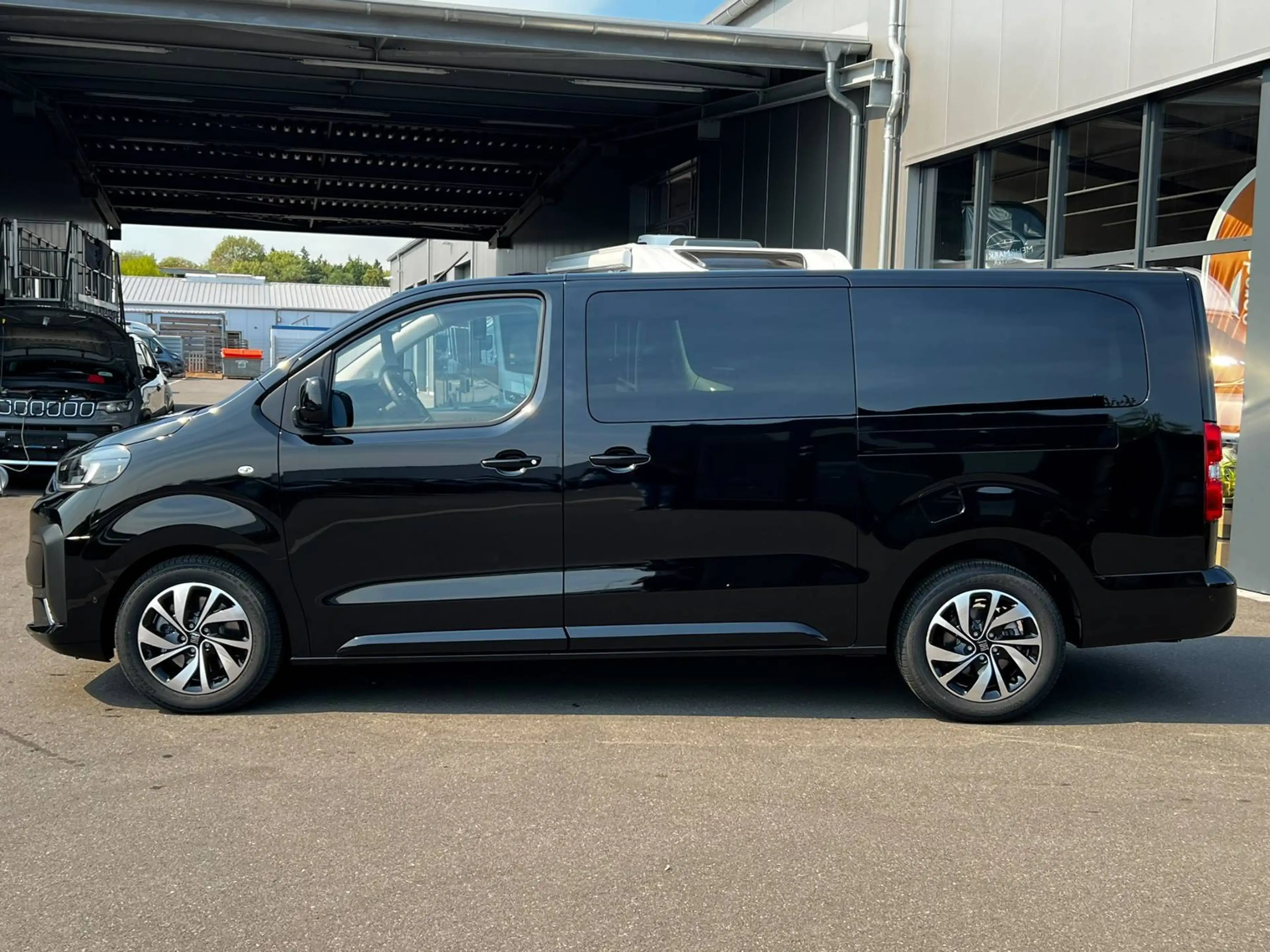 Fiat Ulysse 180 Autom. 2.2 8-Sitzer+Kamera+PDC vo+hi — photo 2