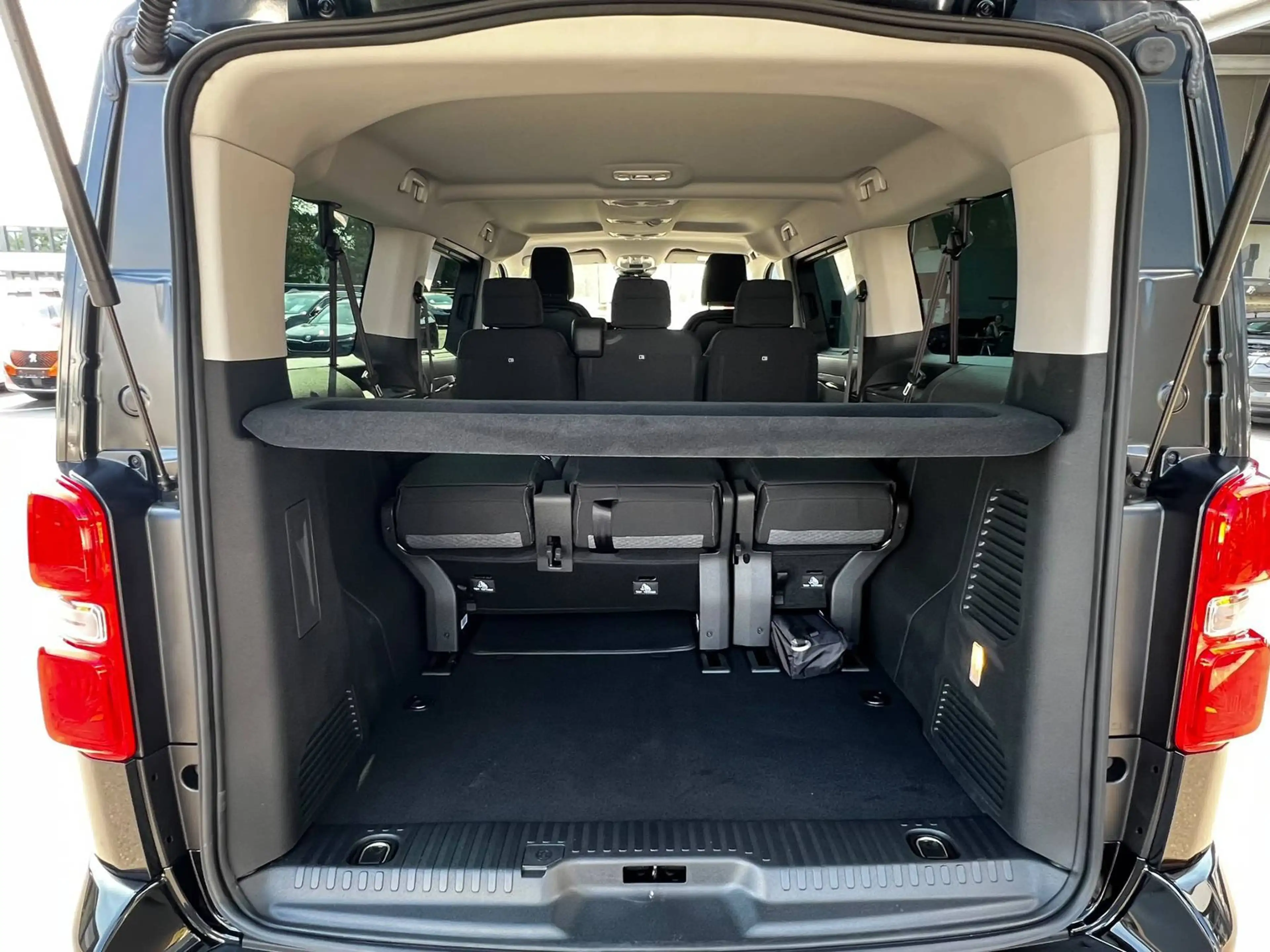 Fiat Ulysse 180 Autom. 2.2 8-Sitzer+Kamera+PDC vo+hi — photo 7