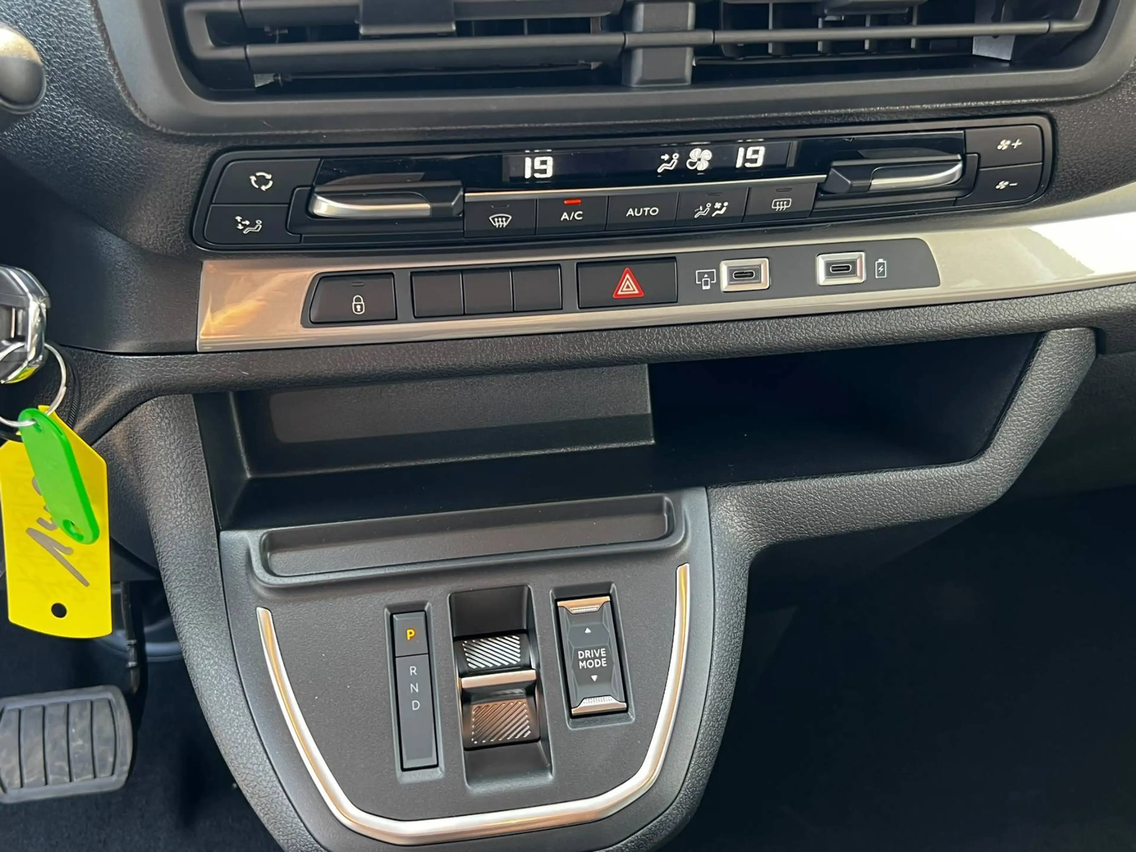 Fiat Ulysse 180 Autom. 2.2 8-Sitzer+Kamera+PDC vo+hi — photo 14