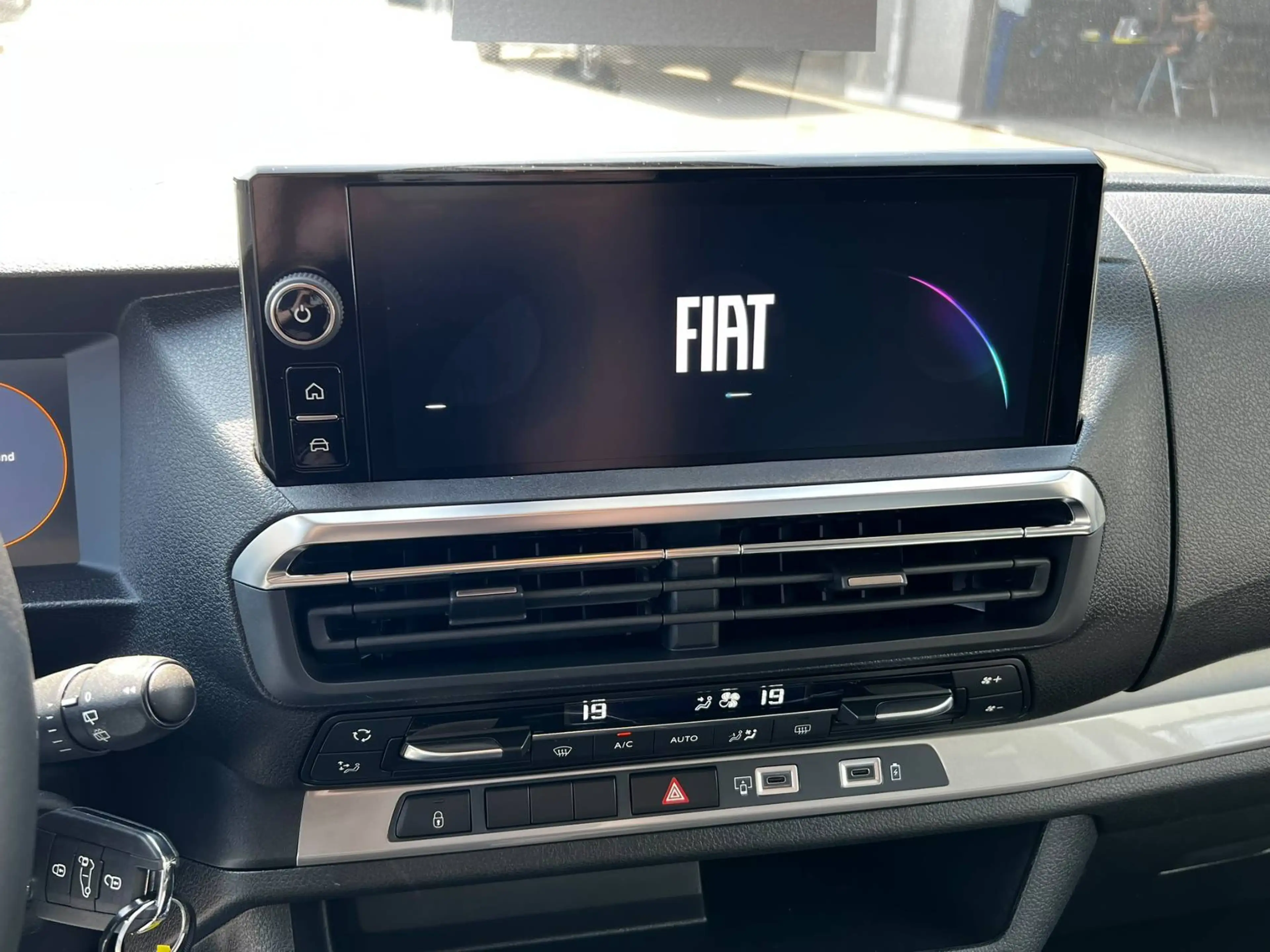 Fiat Ulysse 180 Autom. 2.2 8-Sitzer+Kamera+PDC vo+hi — photo 15