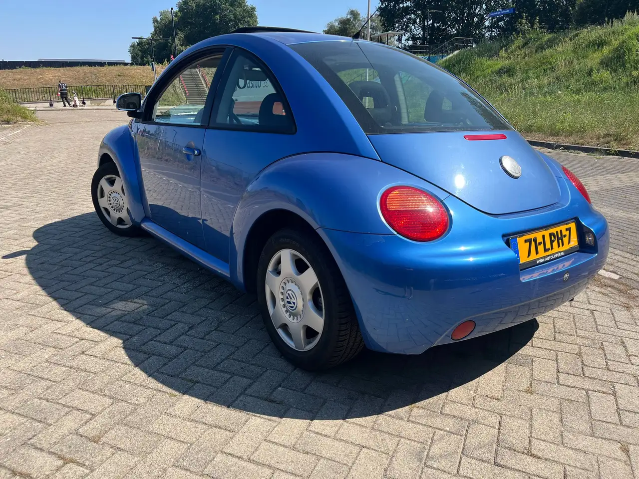 Volkswagen New Beetle 2.0 Highline, foto 4