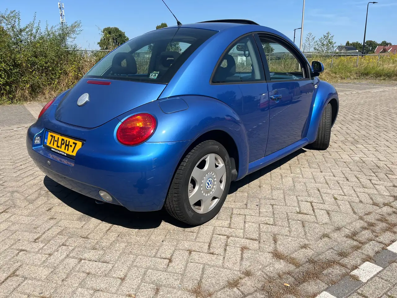Volkswagen New Beetle 2.0 Highline, foto 2