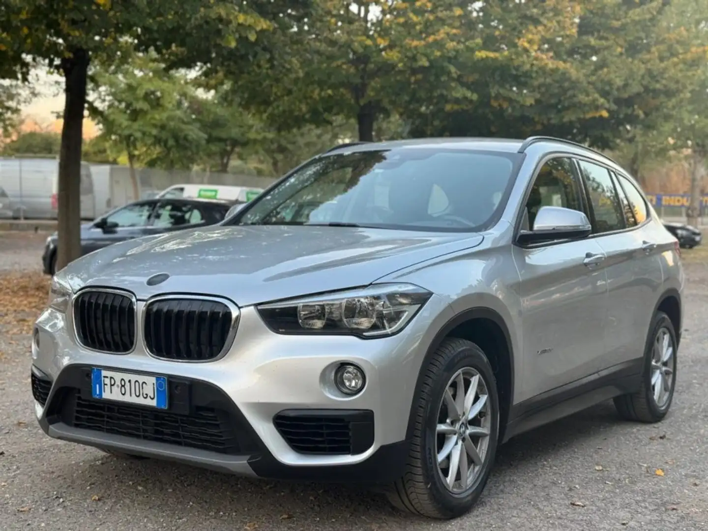 BMW X1 XDrive18d Business Argento - 2