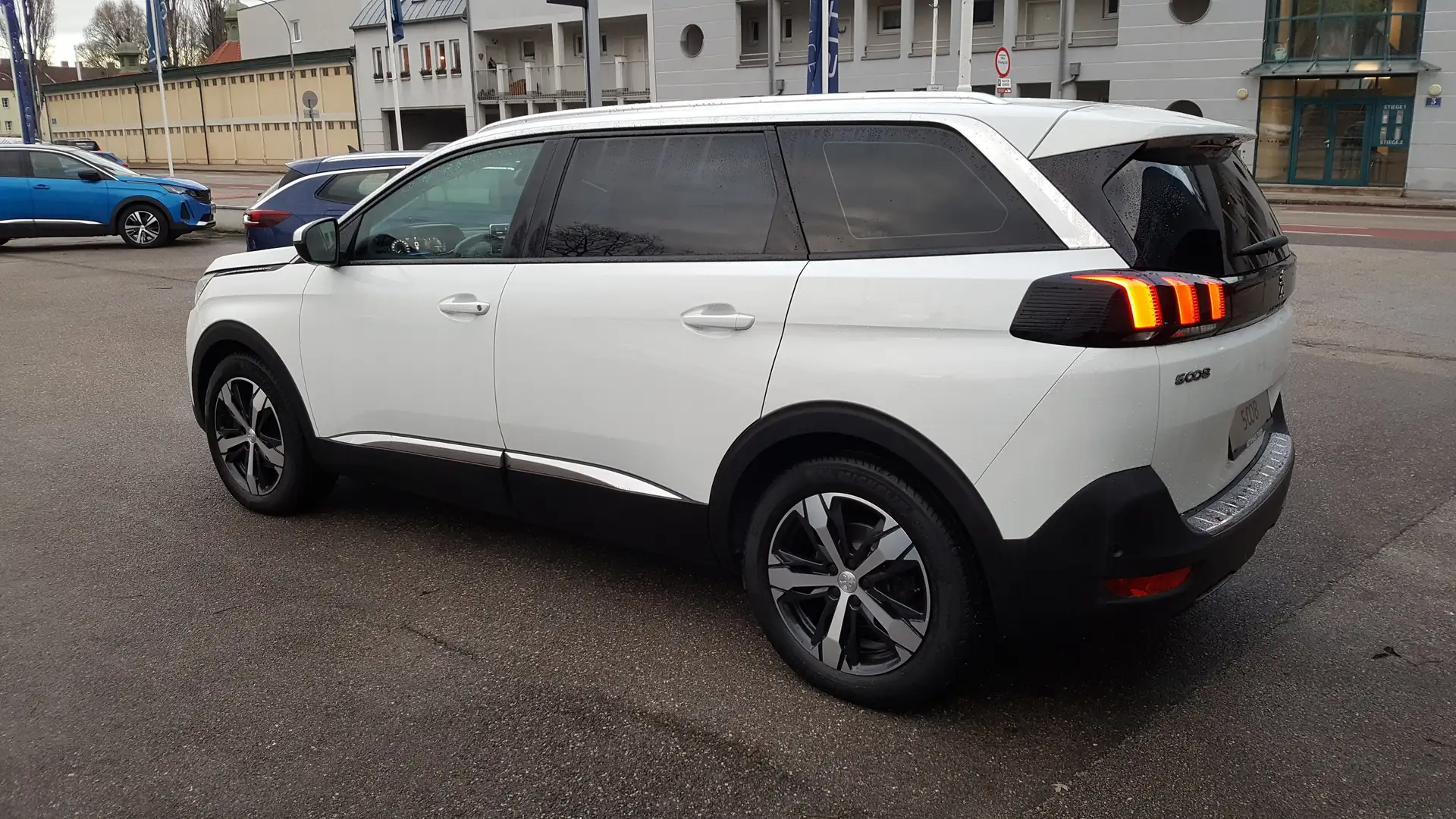 Peugeot 5008 5008 1,5 BlueHDI 130 S Weiß - 2
