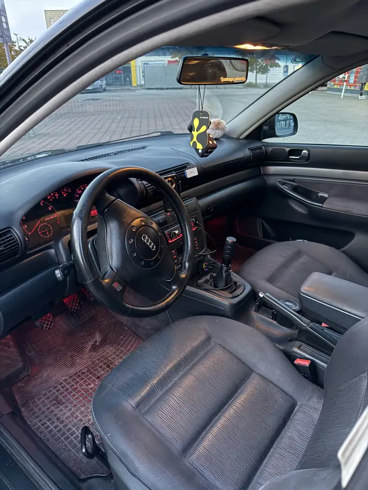 Audi A4 B5 1.8 T, foto 10