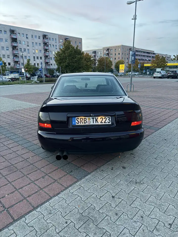 Audi A4 B5 1.8 T, foto 5