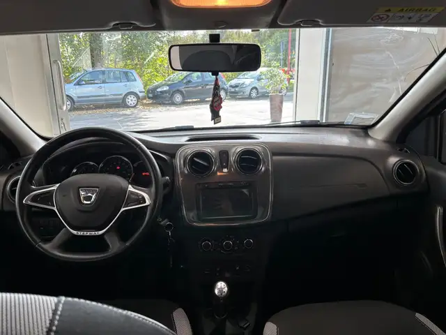 Dacia Sandero view 9