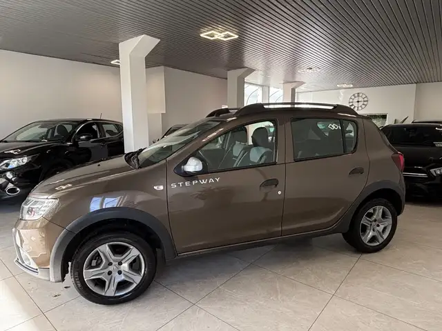 Dacia Sandero view 3