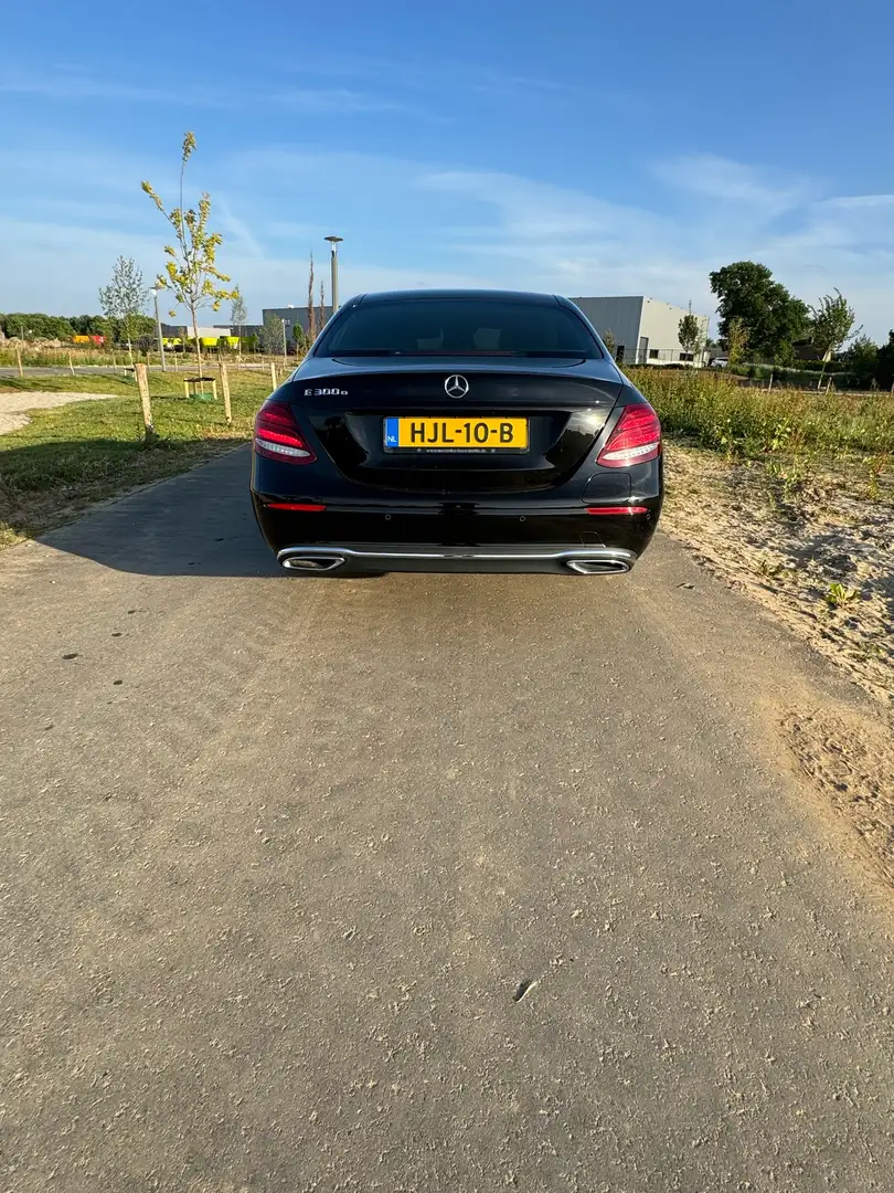 Mercedes-Benz E 300 Mercedes-Benz E-Klasse E300 e met dealer garantie! Zwart - 2
