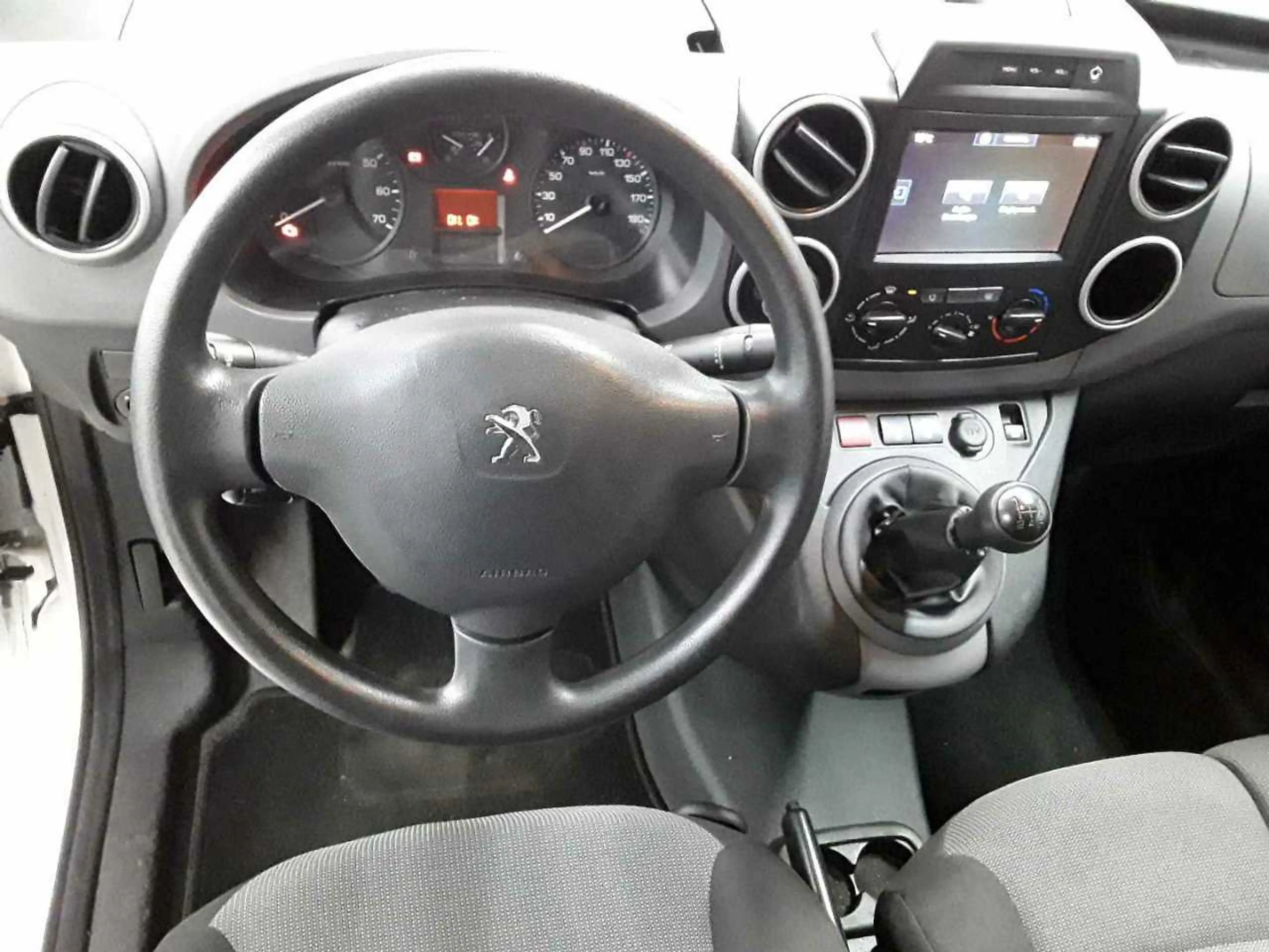 Peugeot Partner Partner 1.6HDi Premium Avantage Edition — photo 10