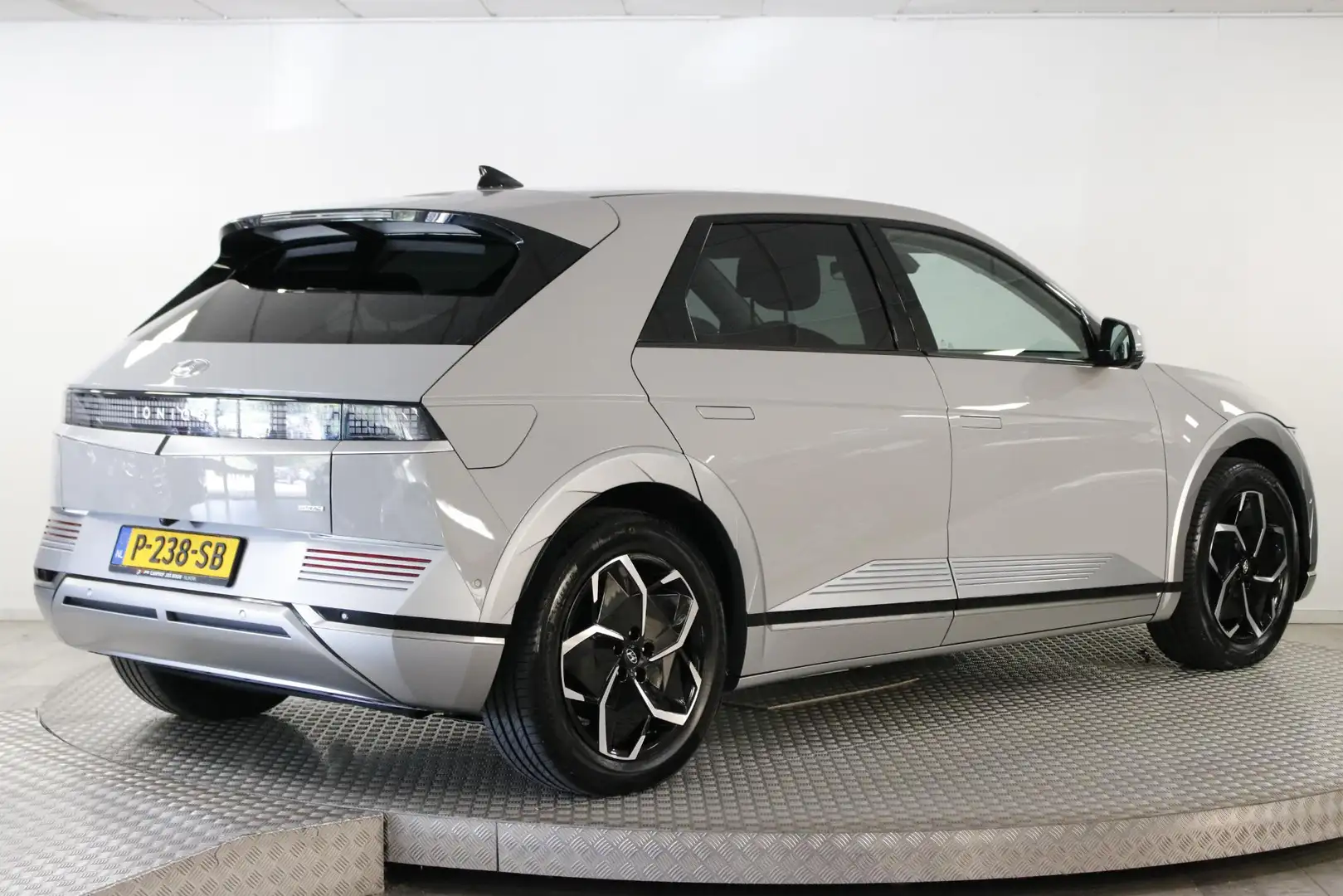 Hyundai IONIQ 5 Lounge AWD 73kWh Accu 98.2% SOH | Volle auto! | 10 Gris - 2