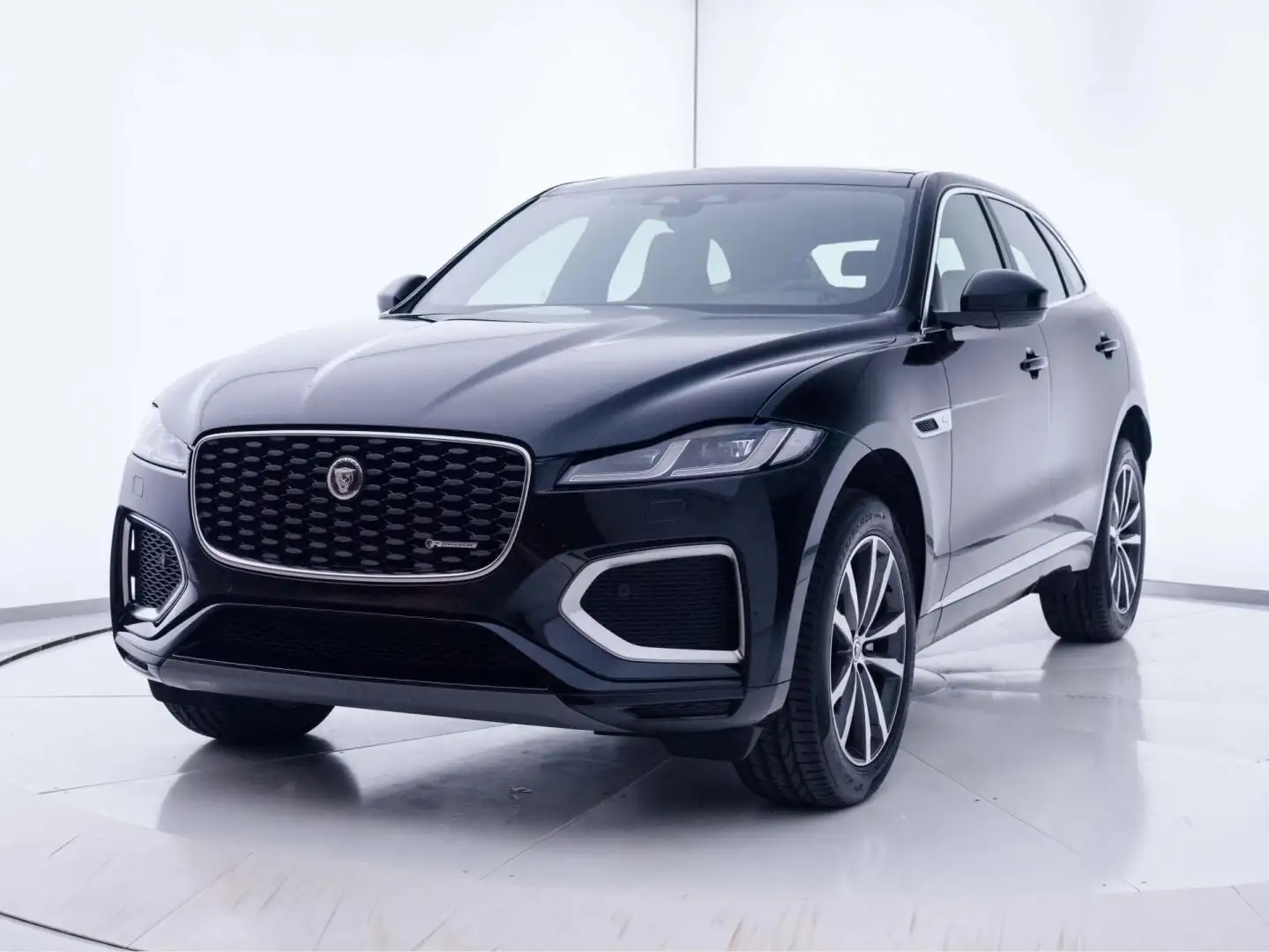 Jaguar F-Pace 2.0D l4 MHEV R-Dynamic S Aut. AWD 204 Negro - 2