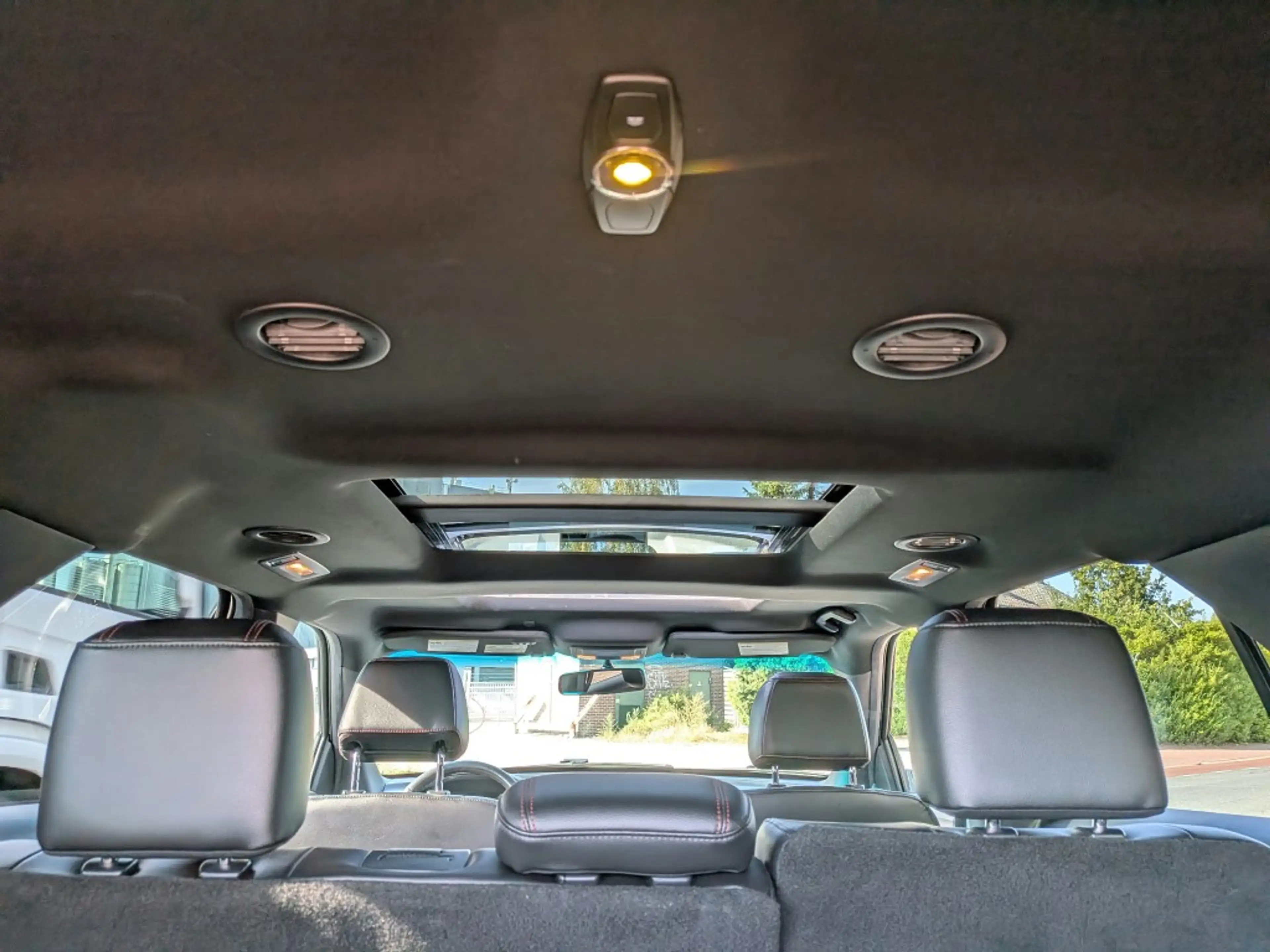 Ford Explorer 3.5 V6 370 PK 7 persoons — photo 17