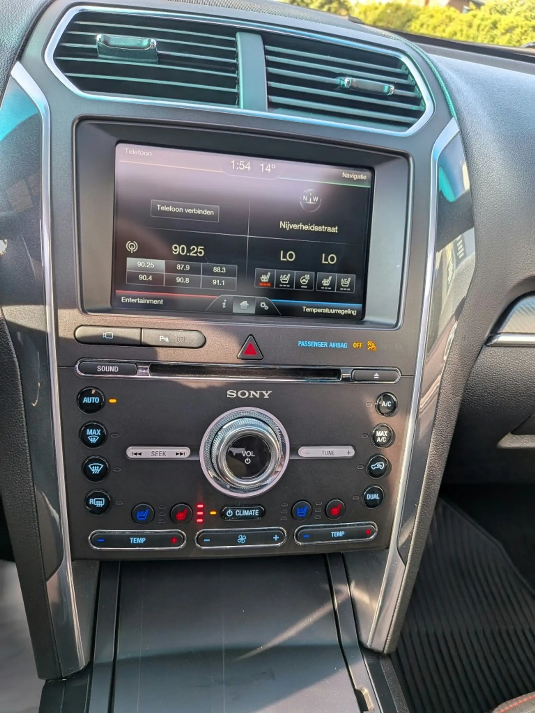 Ford Explorer 3.5 V6 370 PK 7 persoons — photo 32