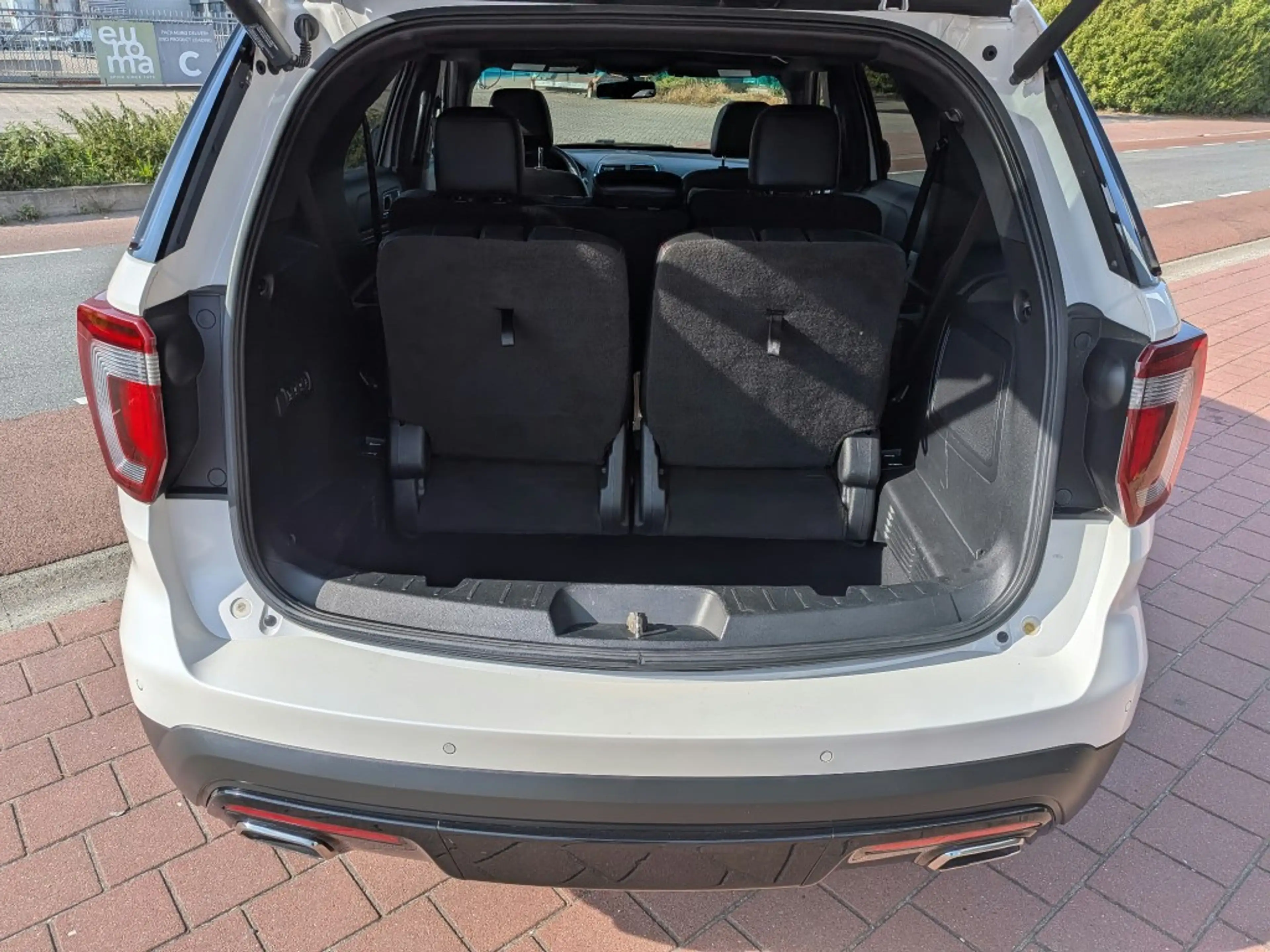 Ford Explorer 3.5 V6 370 PK 7 persoons — photo 7