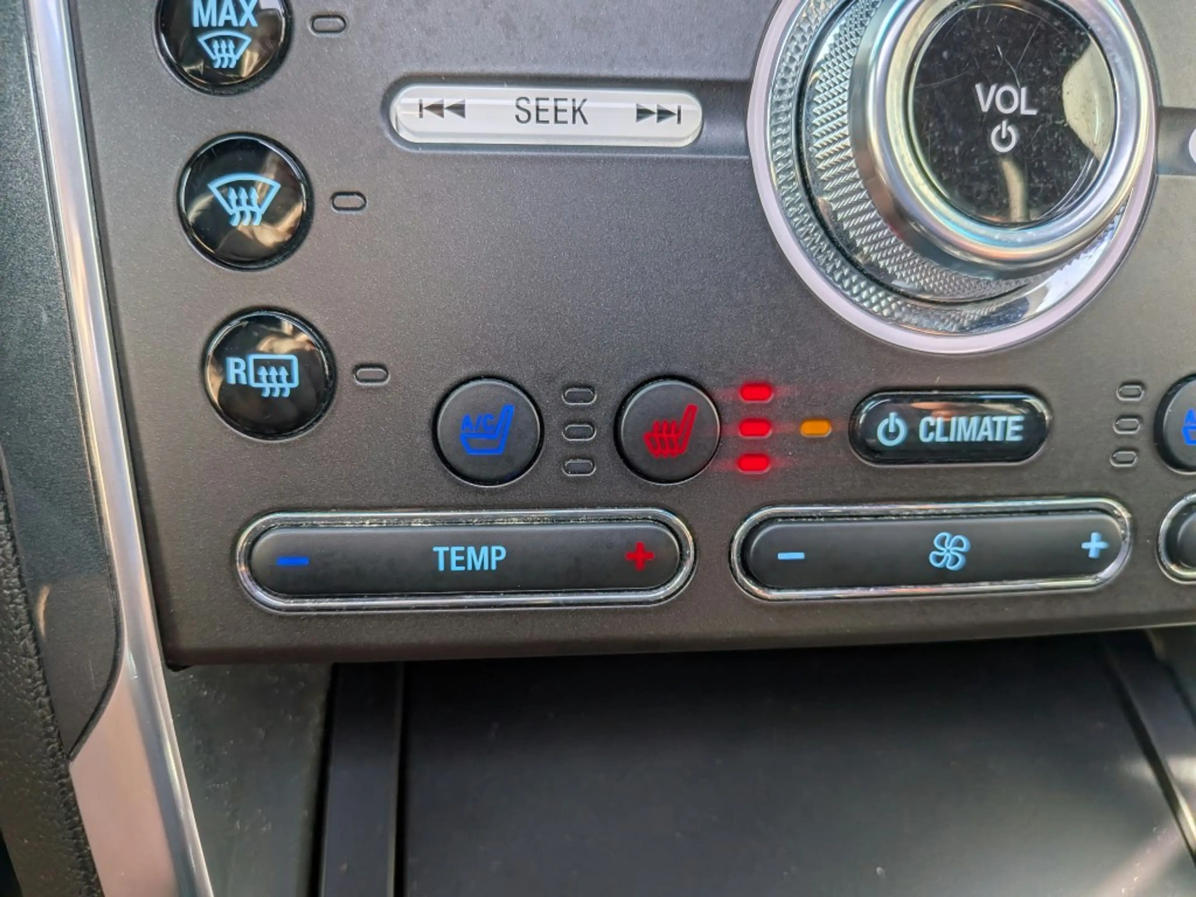 Ford Explorer 3.5 V6 370 PK 7 persoons — photo 31