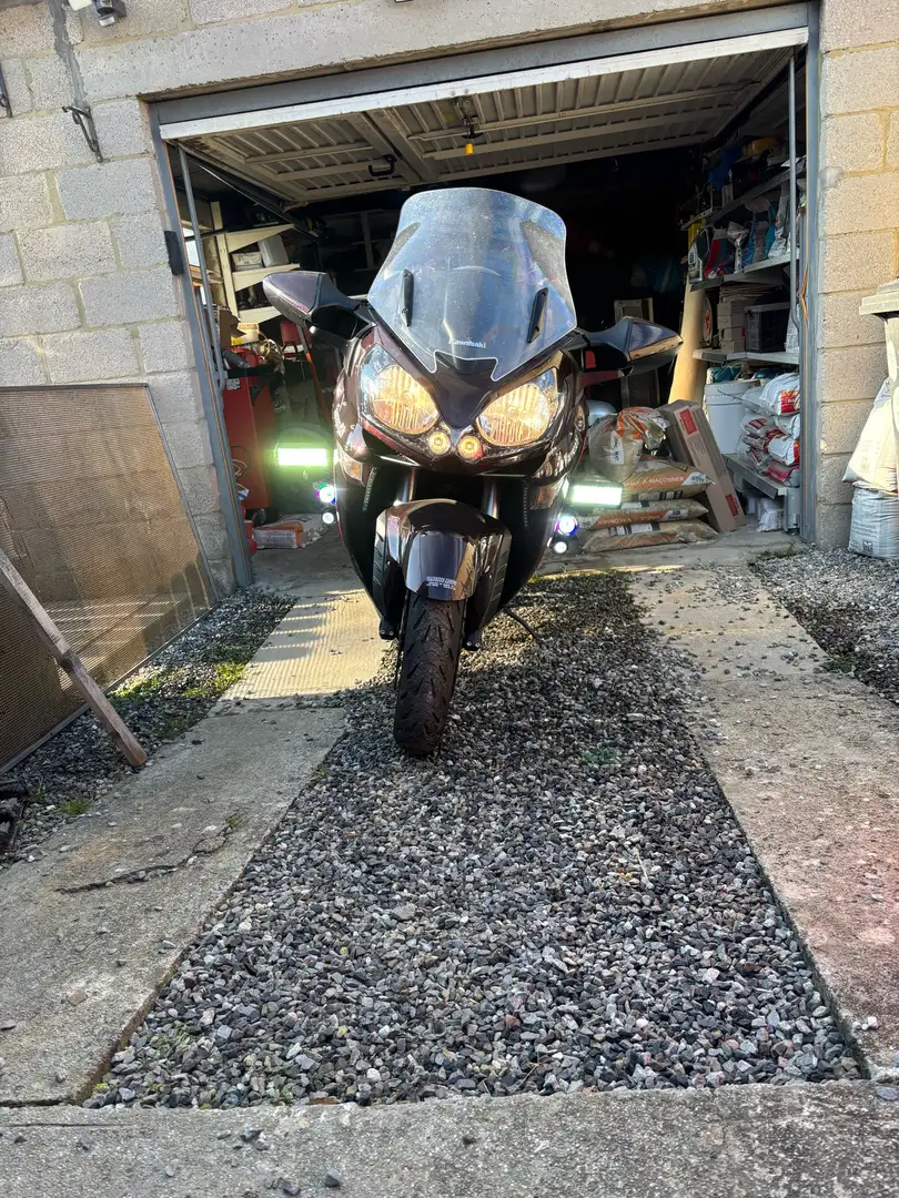 Kawasaki GTR 1400 - 2