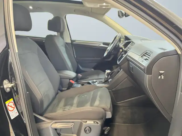 Volkswagen Tiguan Allspace view 10